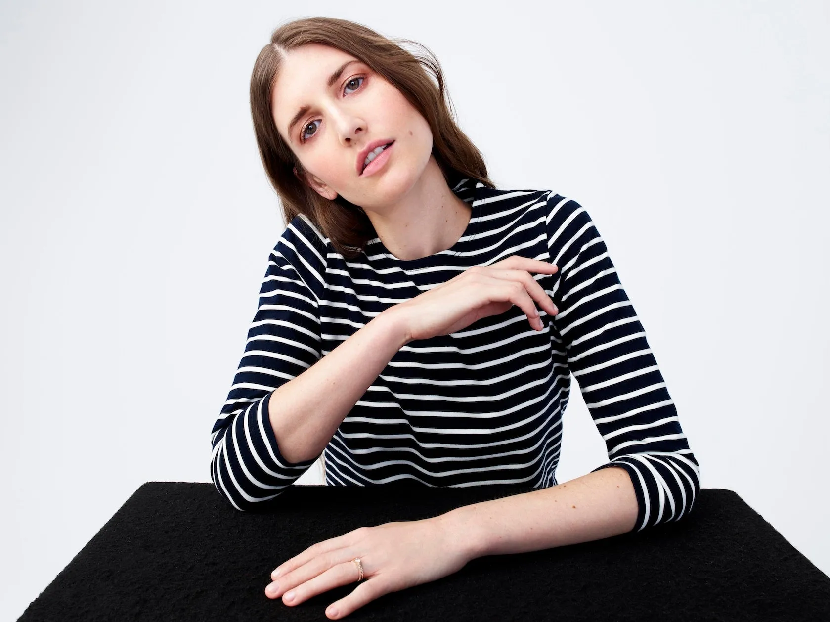 The Classic - Navy/Cream sold by Kule product image thumbnail 3