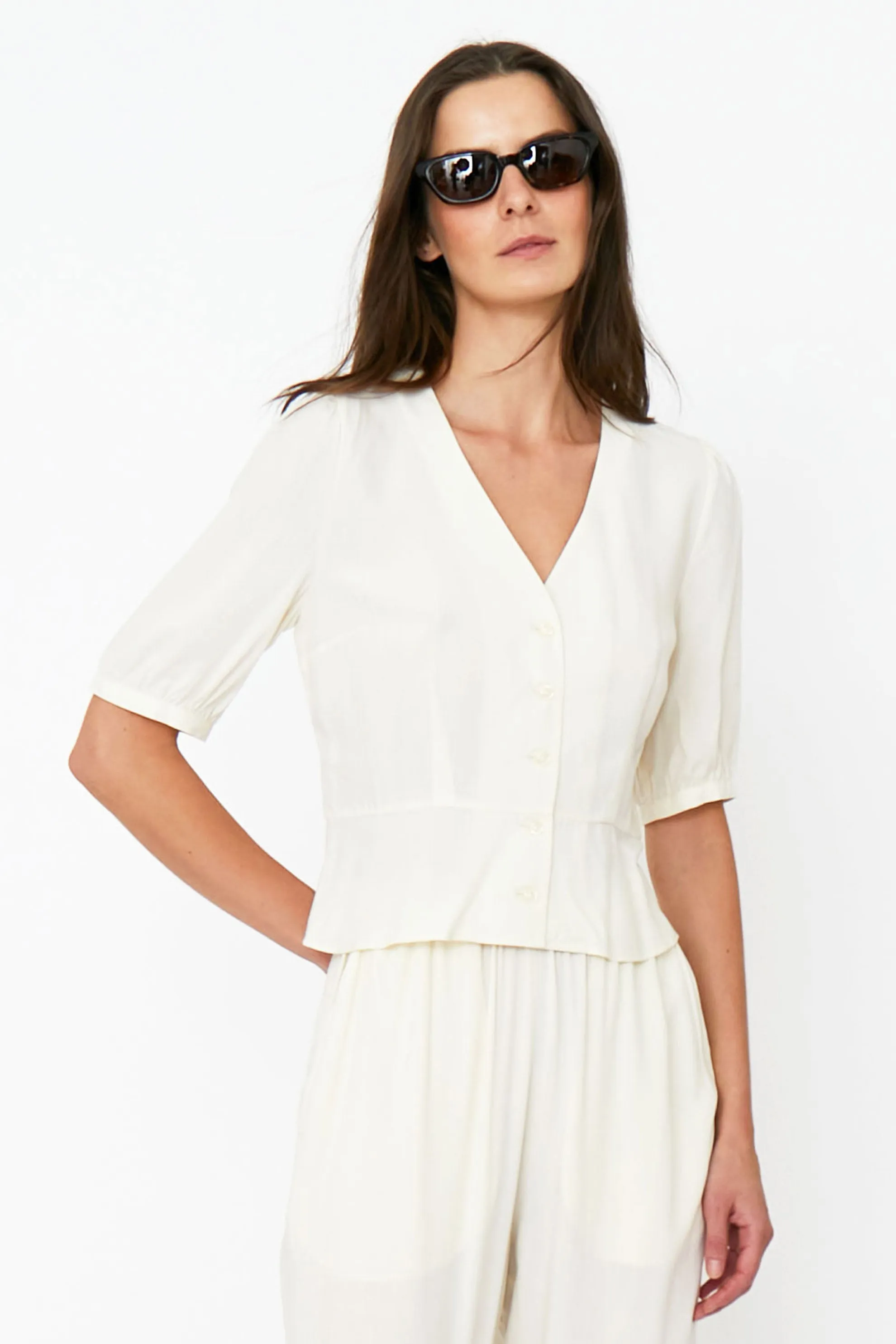 The Jane - Cream sold by Kule product image thumbnail 2