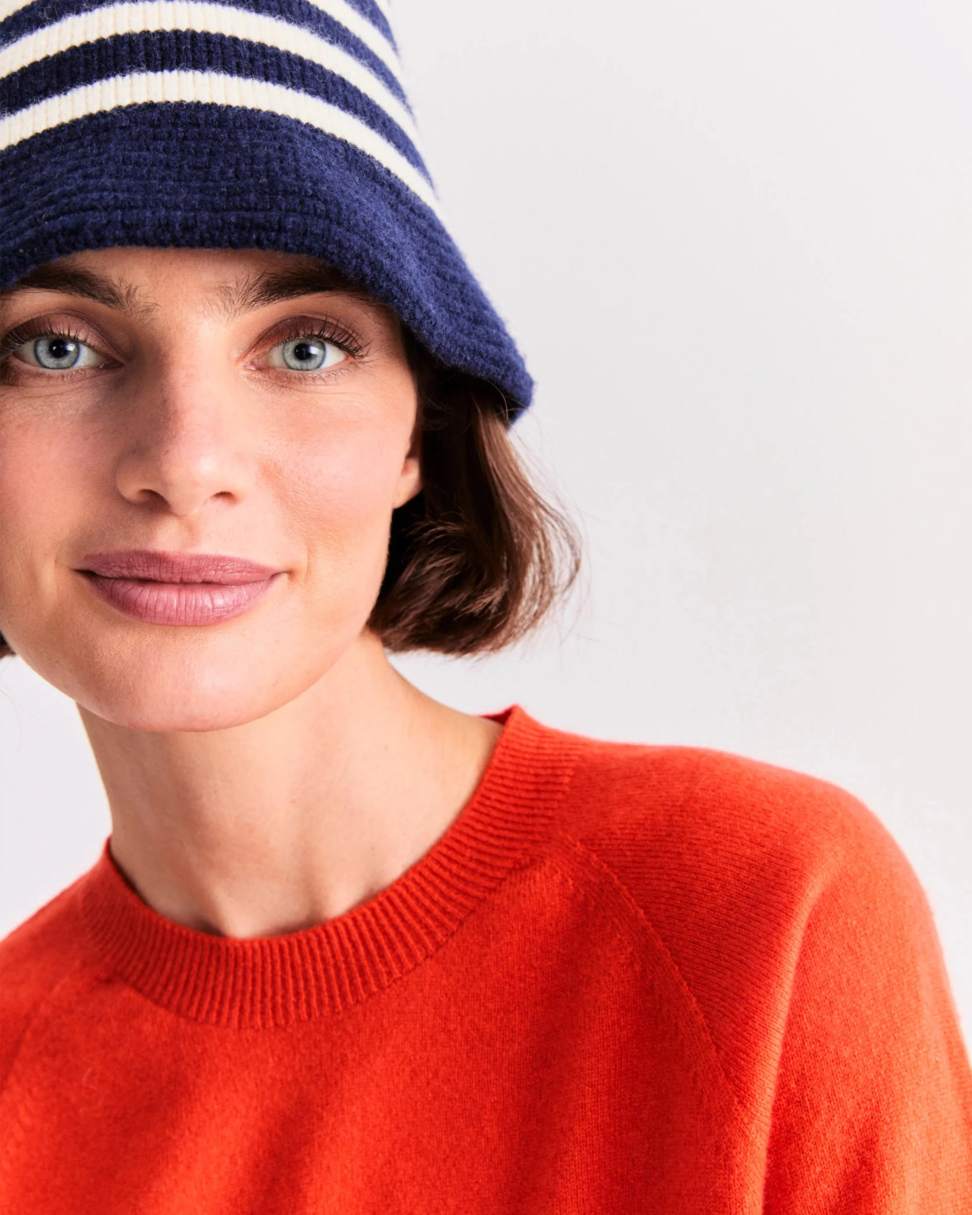 The Sydney - Poppy sold by Kule product image thumbnail 4