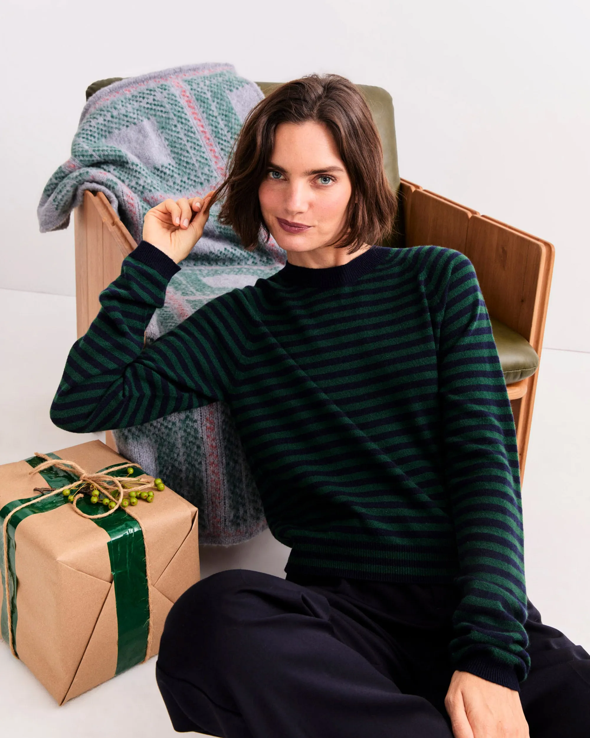 The Sydney - Navy/Green sold by Kule product image thumbnail 3