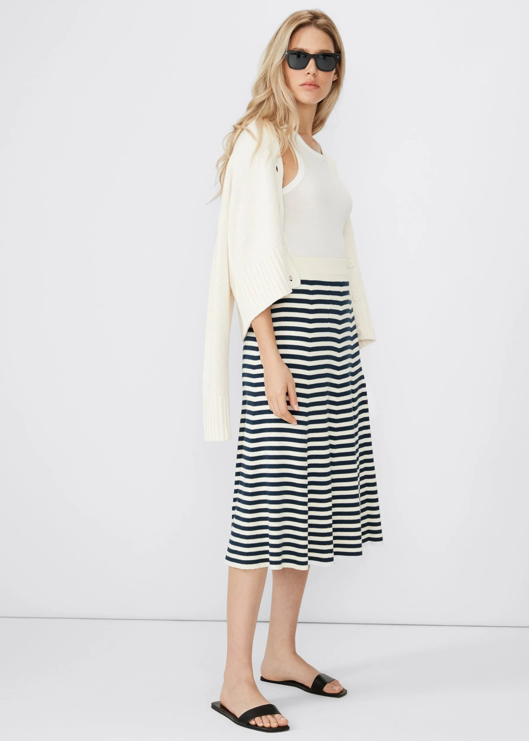 The Sabine - Cream/Navy sold by Kule product image thumbnail 2