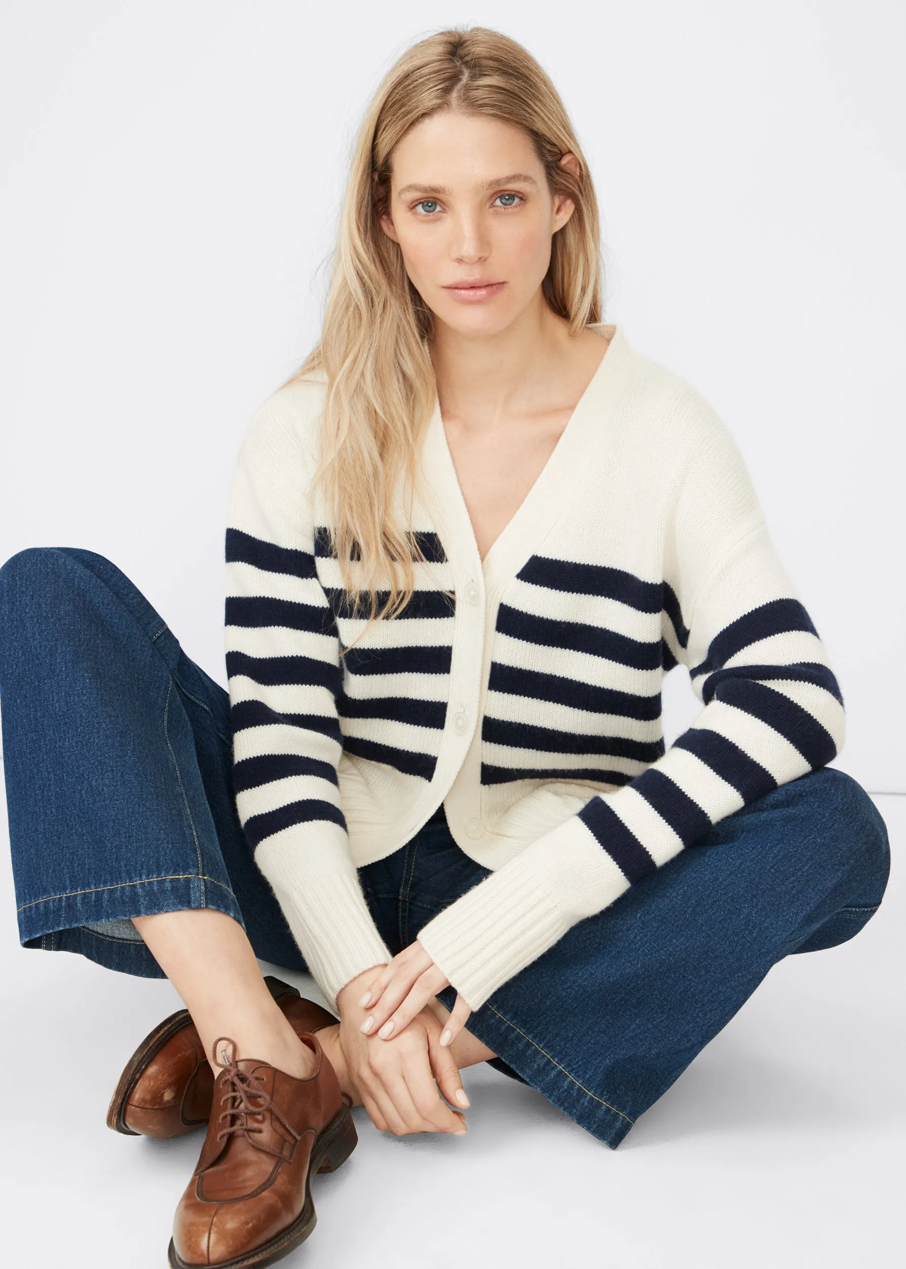 The Raffa - Cream/Navy sold by Kule product image thumbnail 3