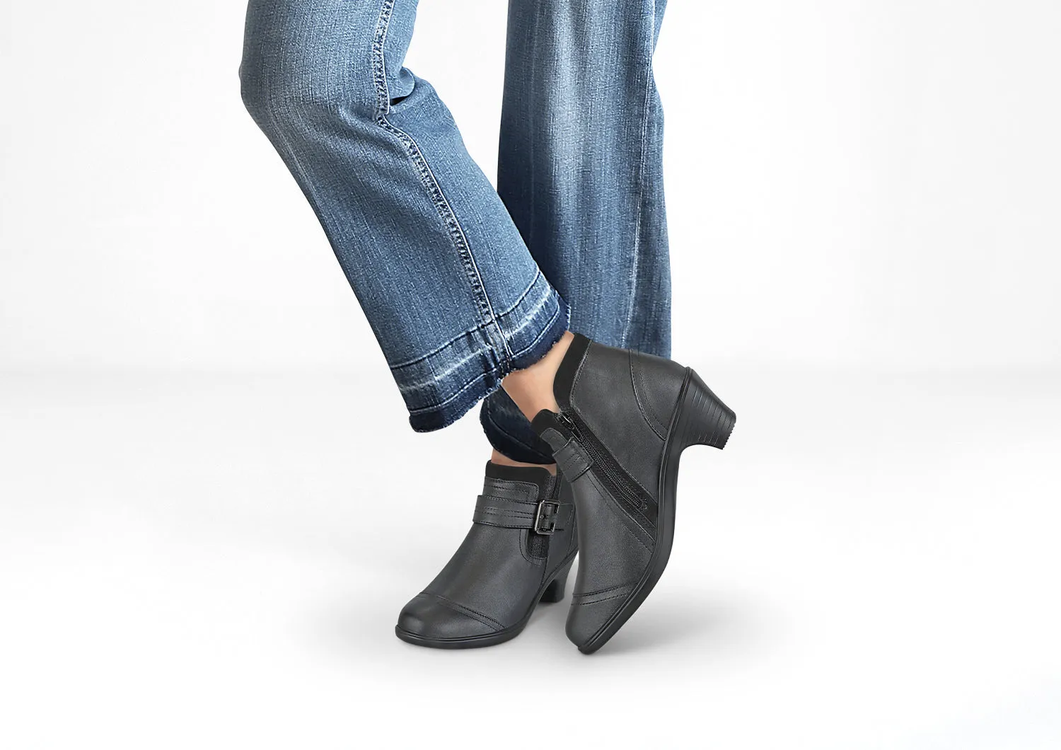 Emma - Black sold by Orthofeet product image thumbnail 2