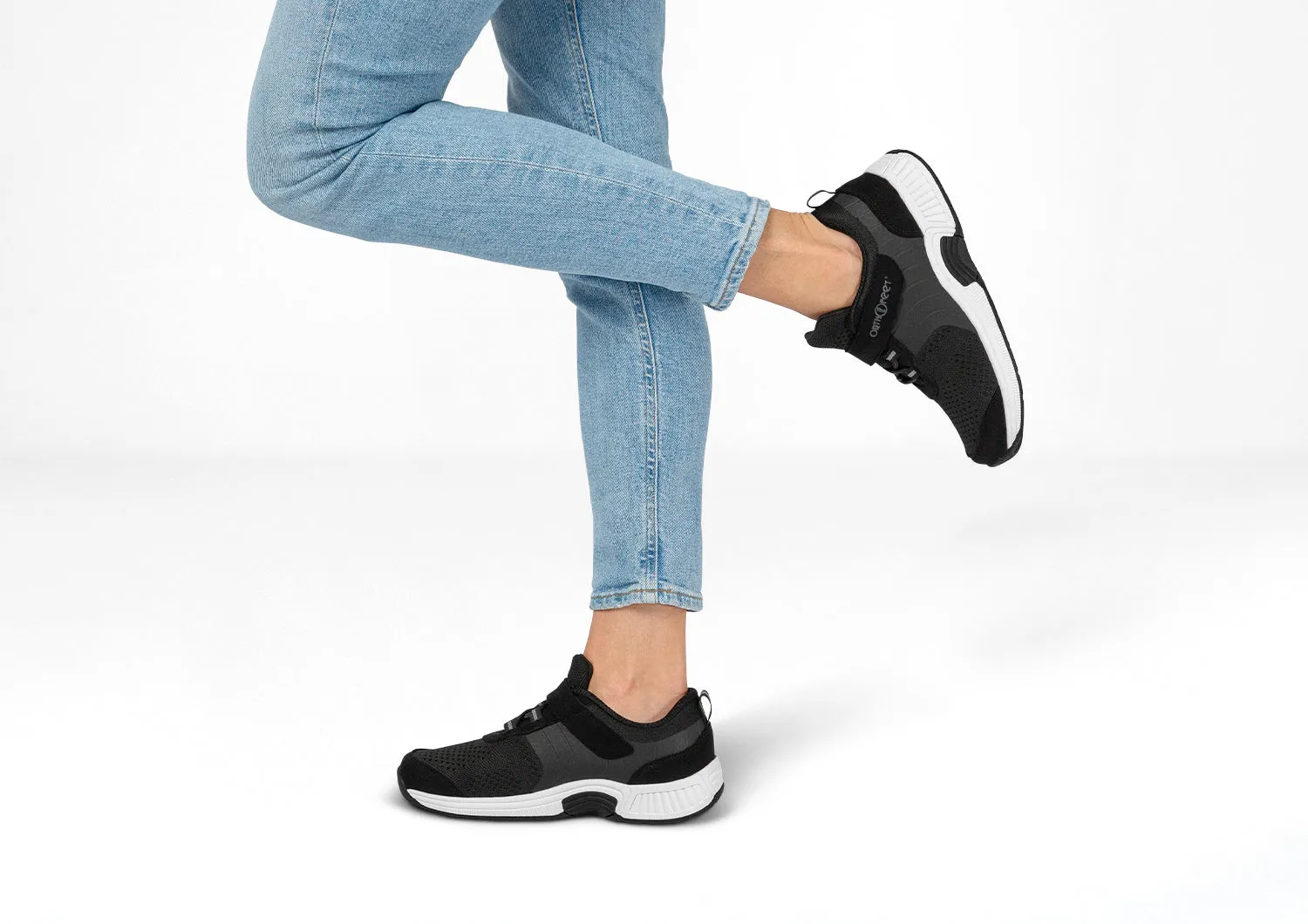 Joelle - Black sold by Orthofeet product image thumbnail 2