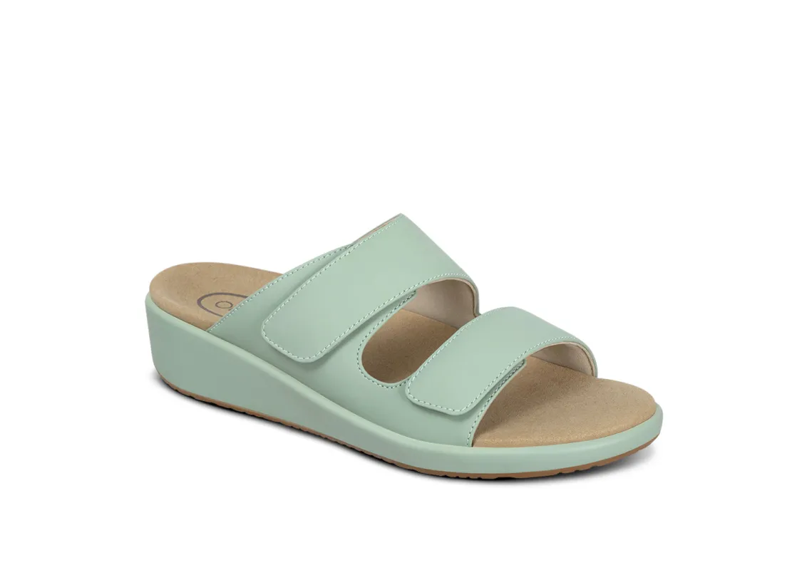 Cruz - Pistachio sold by Orthofeet
