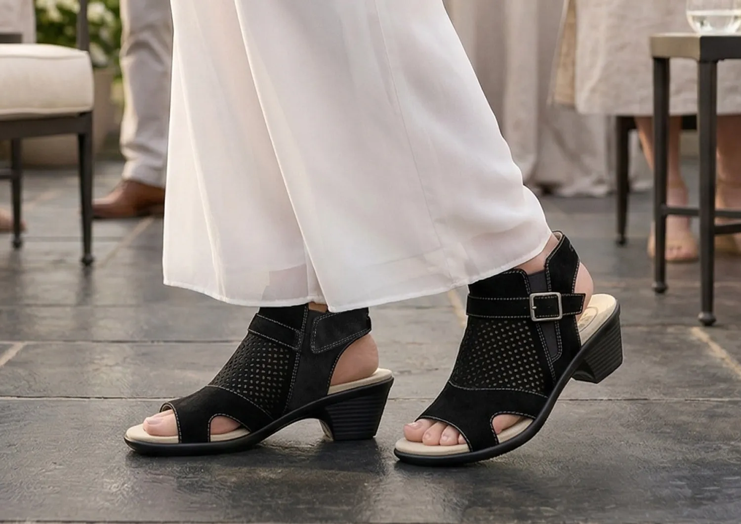 Taylor - Black sold by Orthofeet product image thumbnail 2
