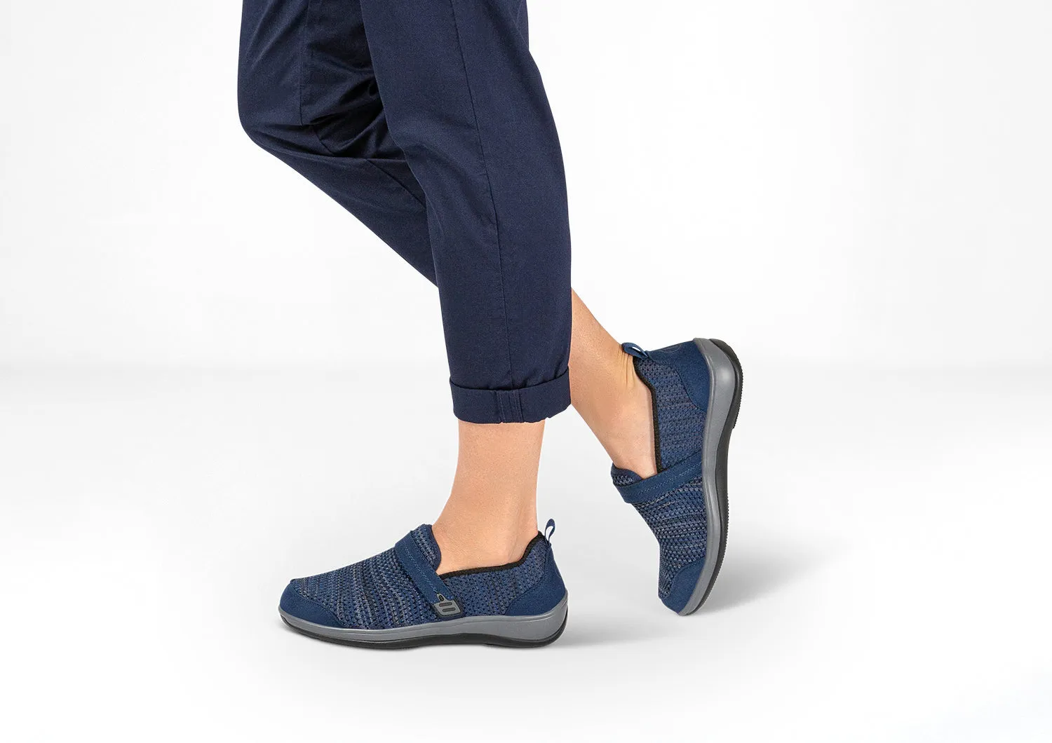 Quincy - Blue sold by Orthofeet product image thumbnail 2