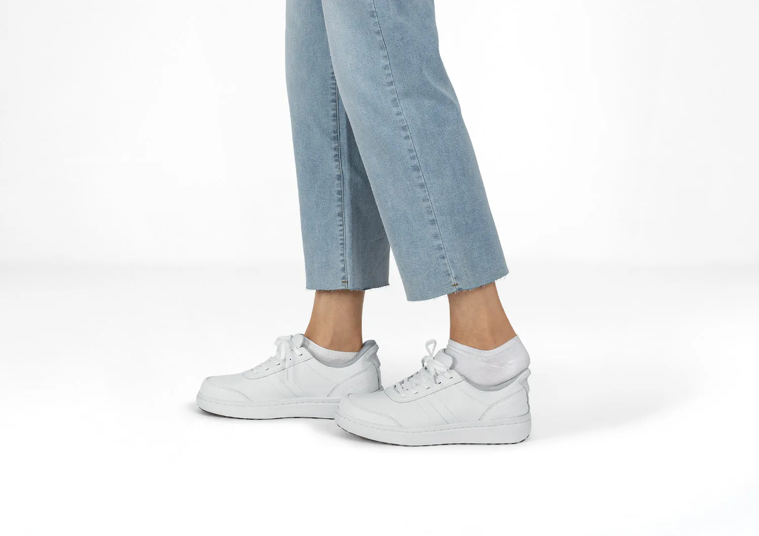 Wander Hands-Free - White sold by Orthofeet product image thumbnail 2