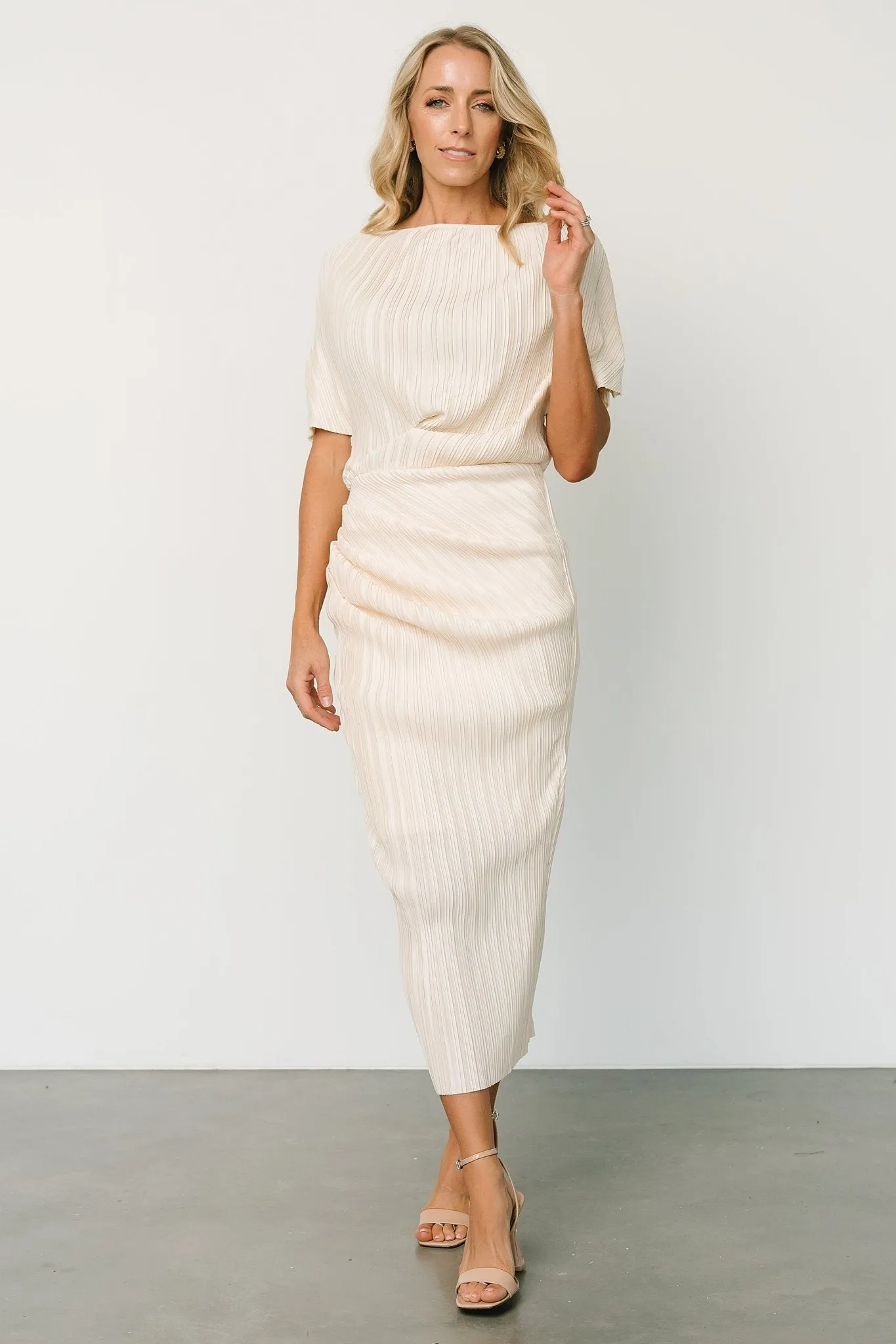 winslow pleated midi dress It's your lucky day! The Winslow Pleated Midi Dress just landed in two NEW colors https://balticbornclothing.visitlink.me/Mj01qJ