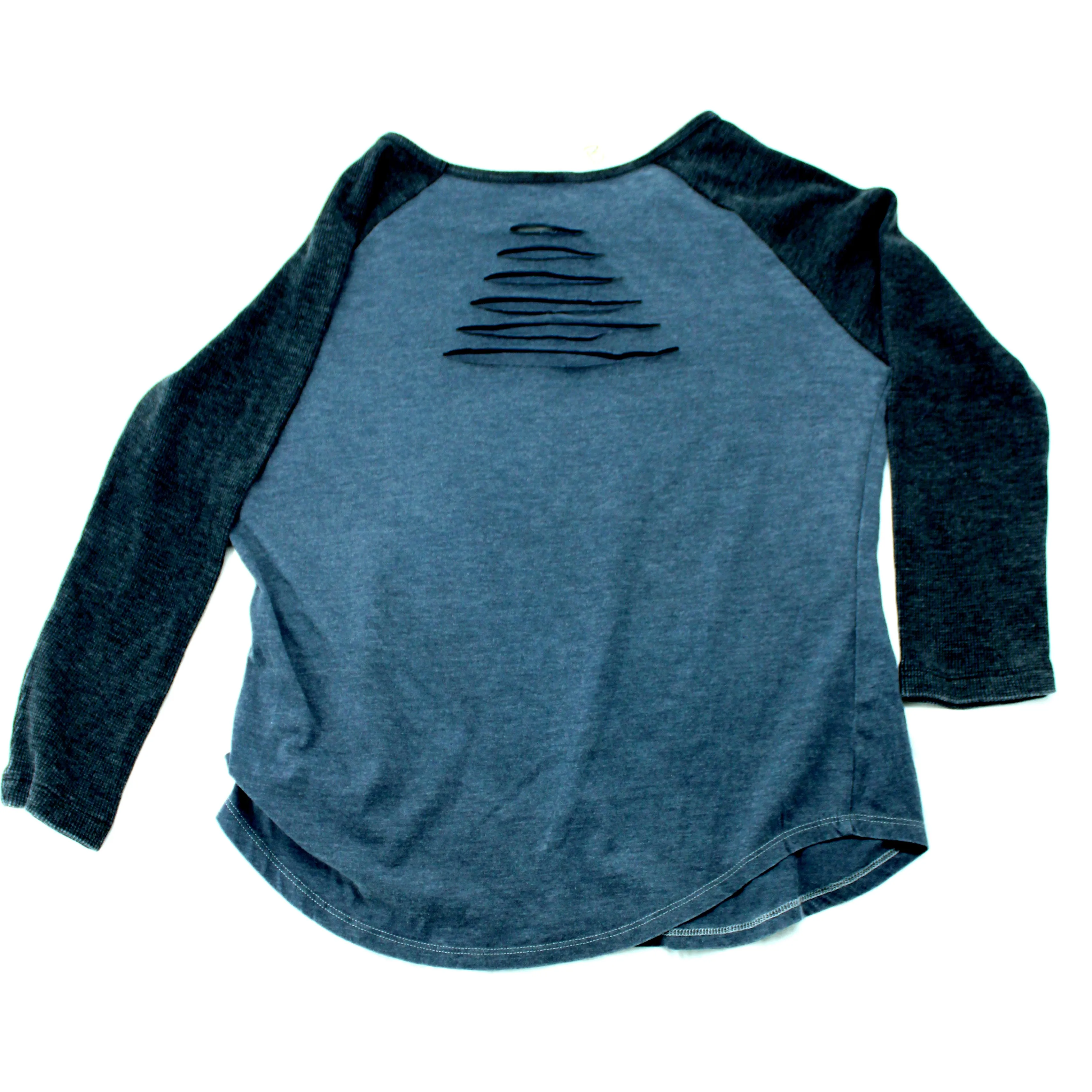 Vintage Distressed Carnegie Hall May 1st - New York Junior Top sold by Rockabilia product image thumbnail 2
