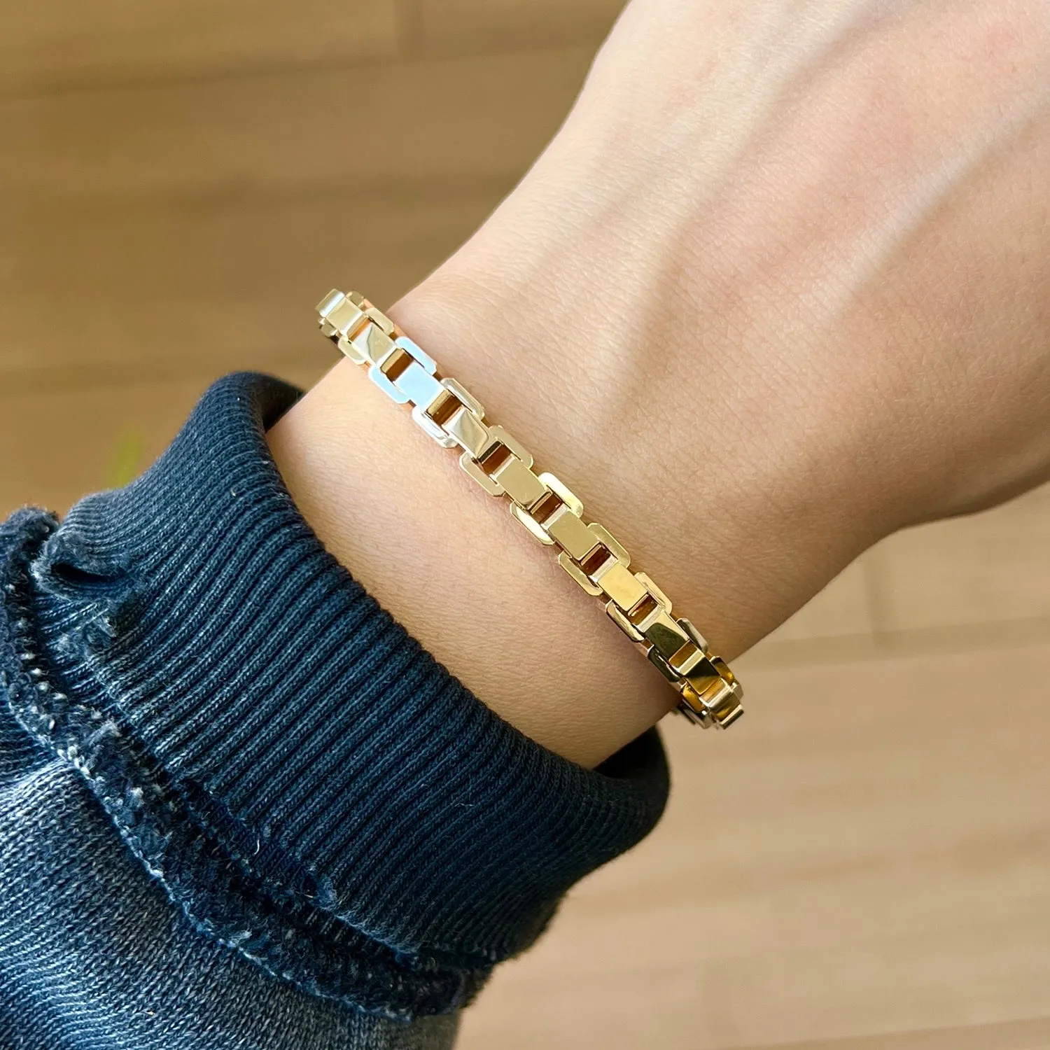 Moda Box Chain Bracelet sold by Baby Gold product image thumbnail 2