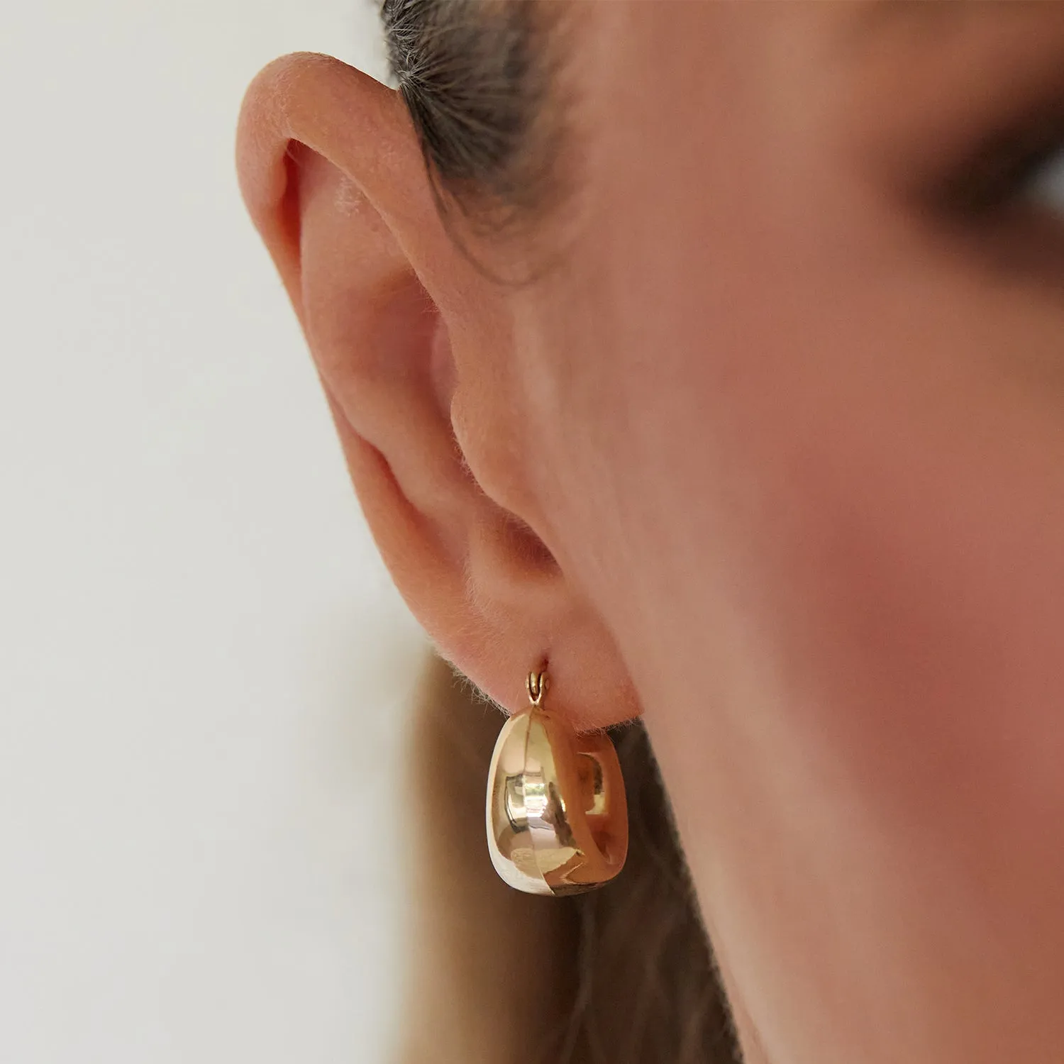 Hailey Large Chunky Hoops sold by Baby Gold product image thumbnail 4