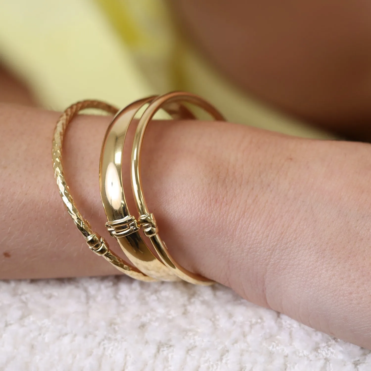 Classic Oval Tube Bangle (3mm) sold by Baby Gold product image thumbnail 2