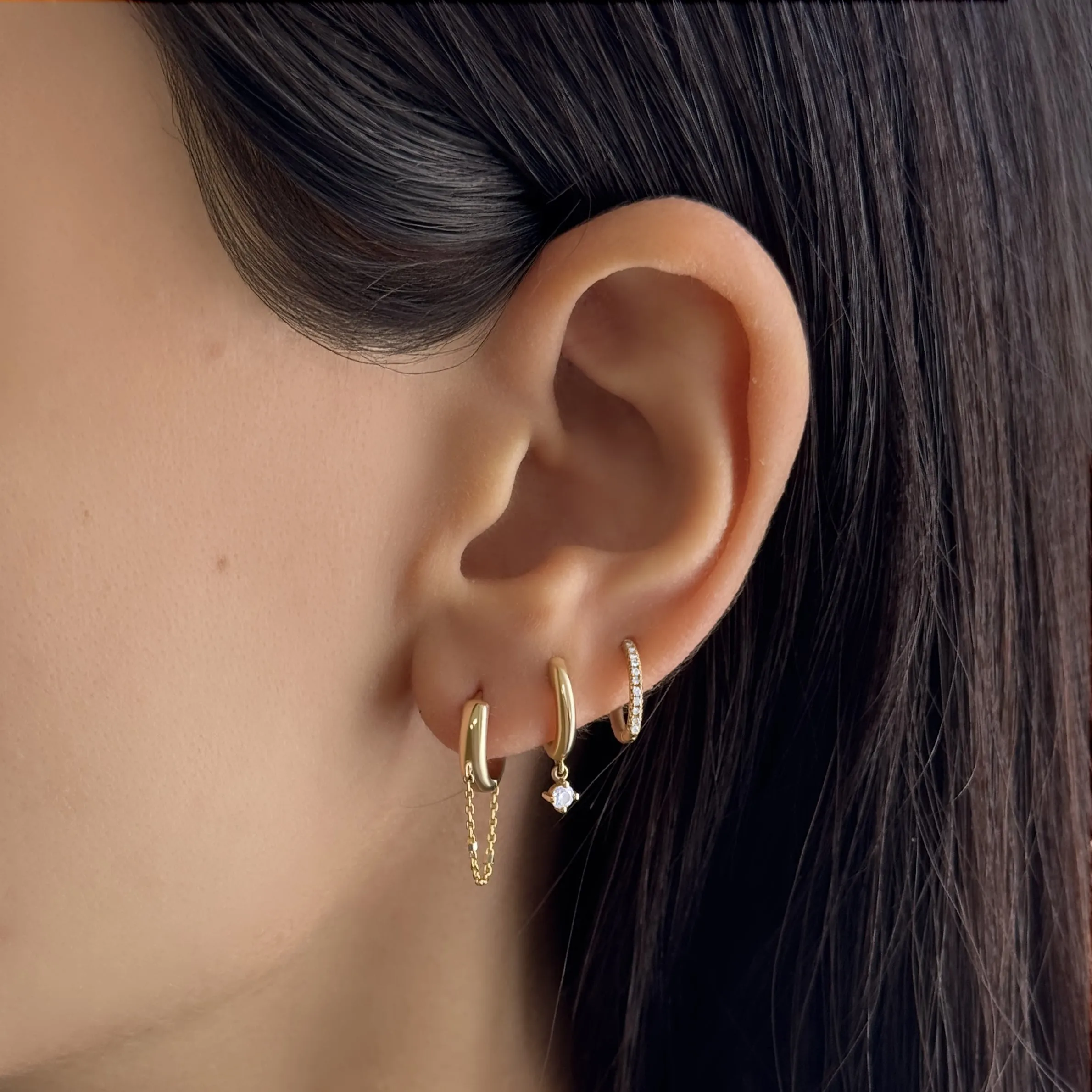 Sparkle Chain Drop Huggies sold by Baby Gold product image thumbnail 3