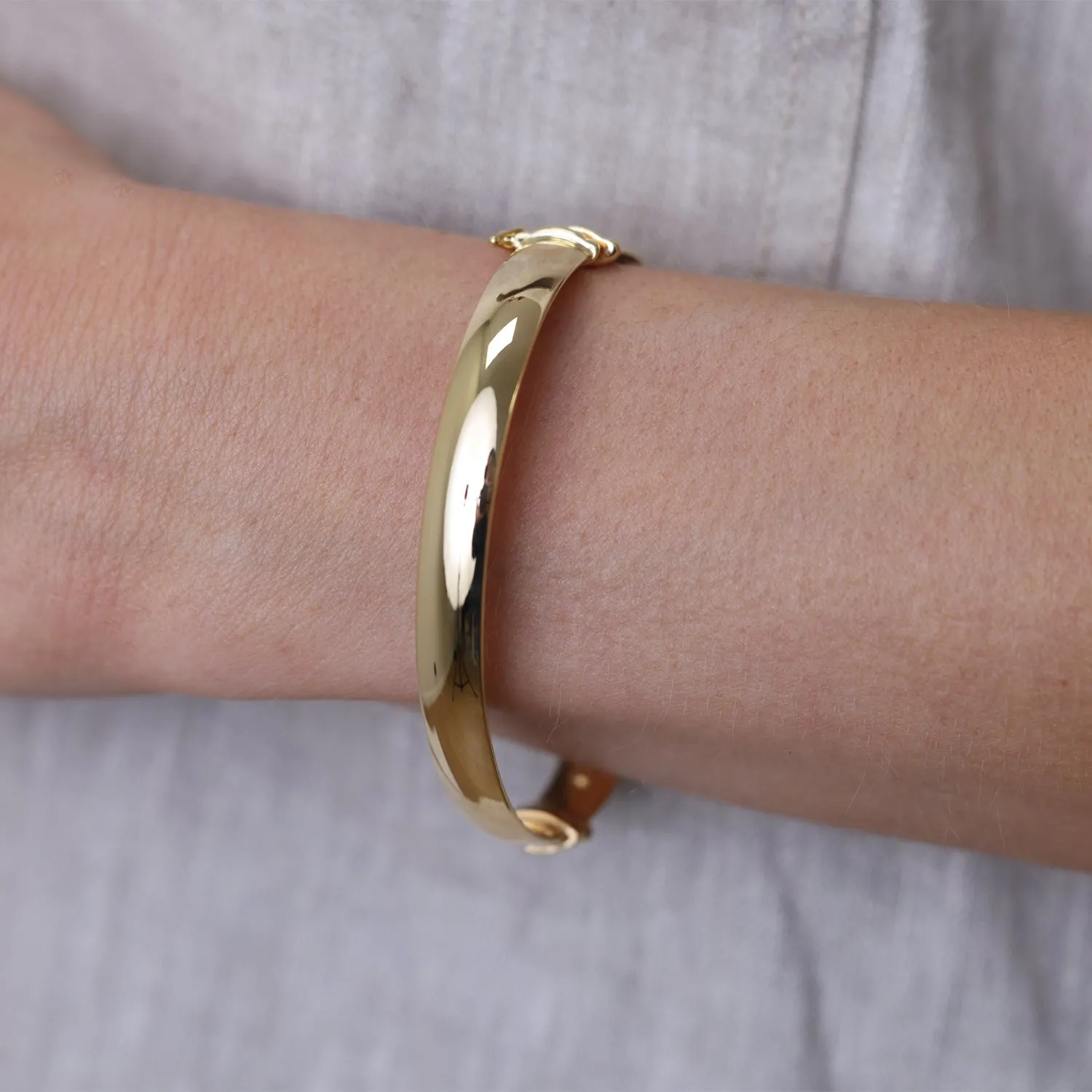 Chunky Hinged Bangle (7mm) sold by Baby Gold product image thumbnail 3