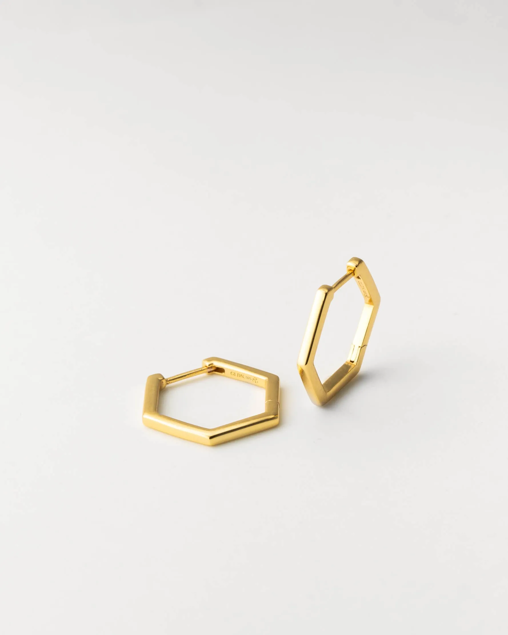 Geo Hoops sold by GLDN