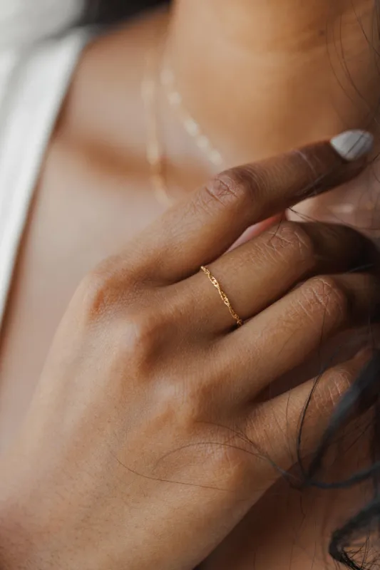 Shimmer Chain Ring sold by GLDN