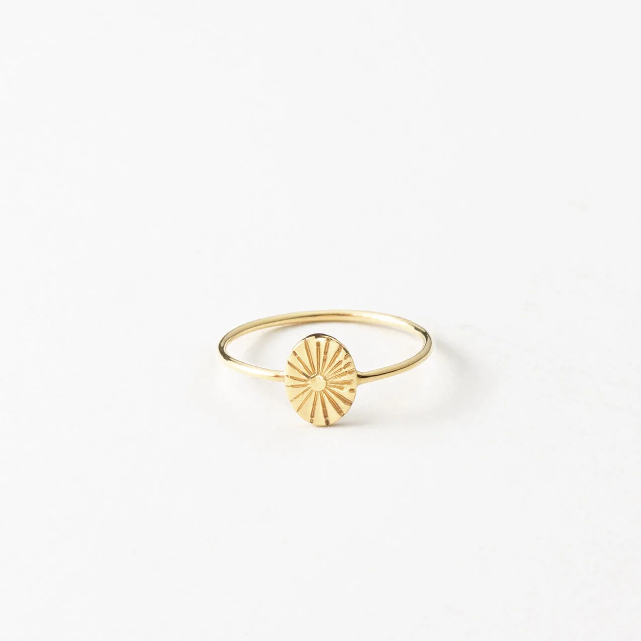 Sun Beam Ring sold by GLDN