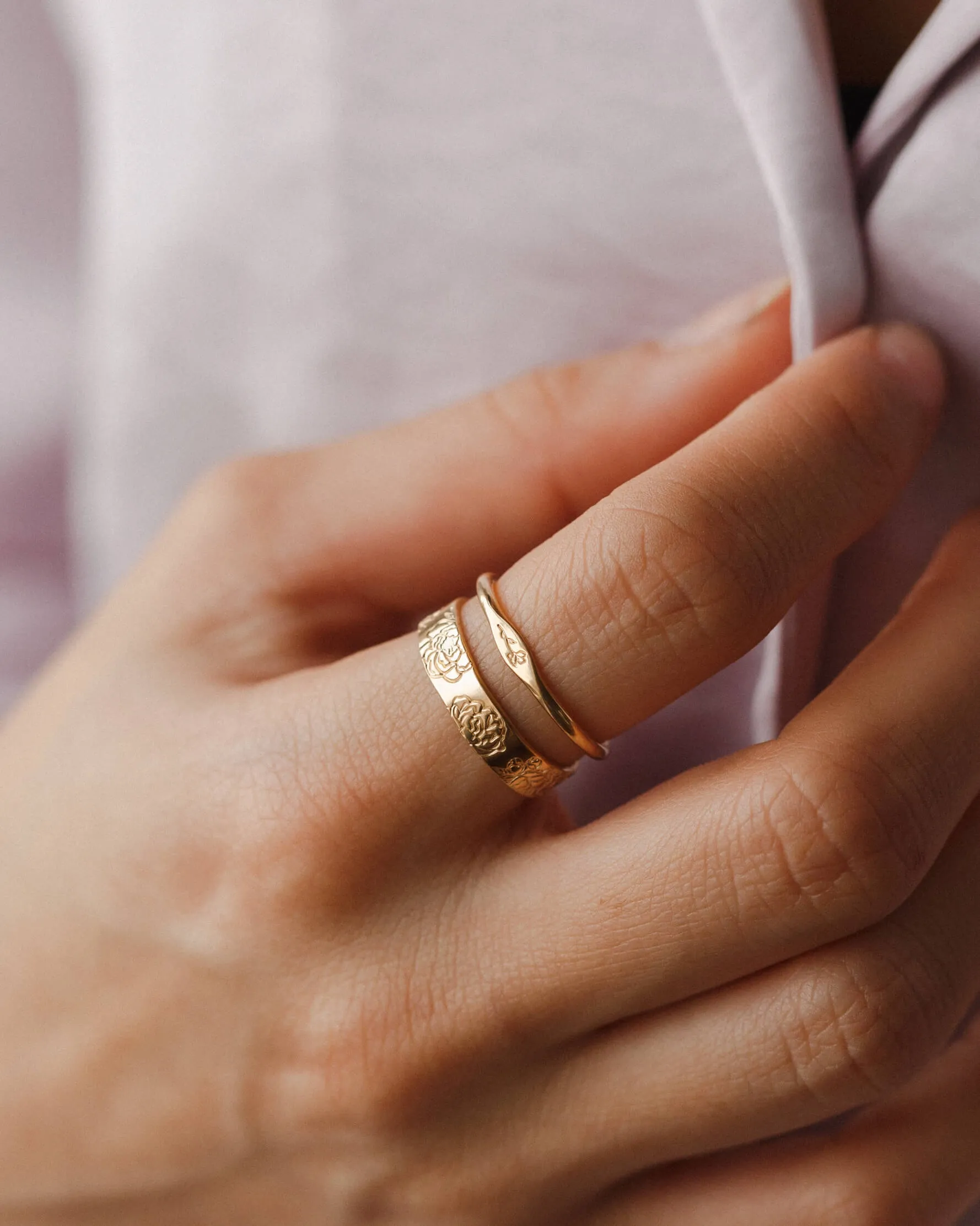 Floral Micro Signet sold by GLDN product image thumbnail 5