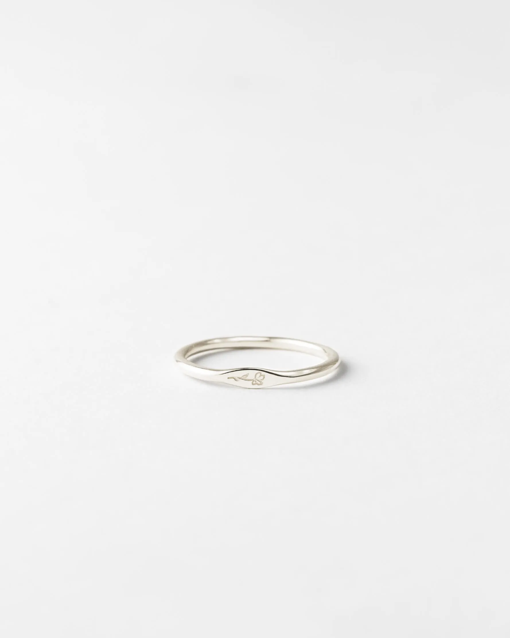 Floral Micro Signet sold by GLDN product image thumbnail 2