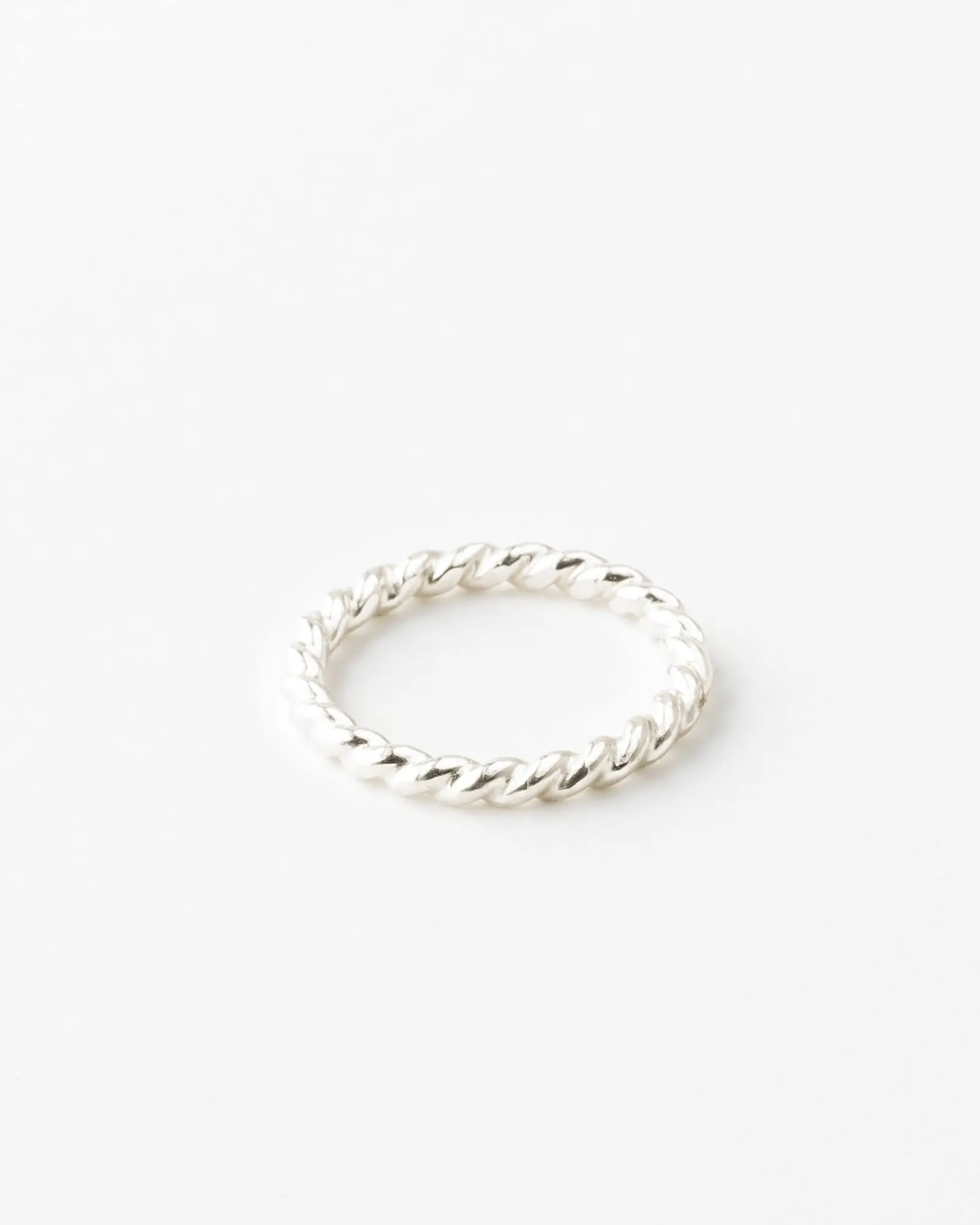 Agnes Ring sold by GLDN product image thumbnail 2