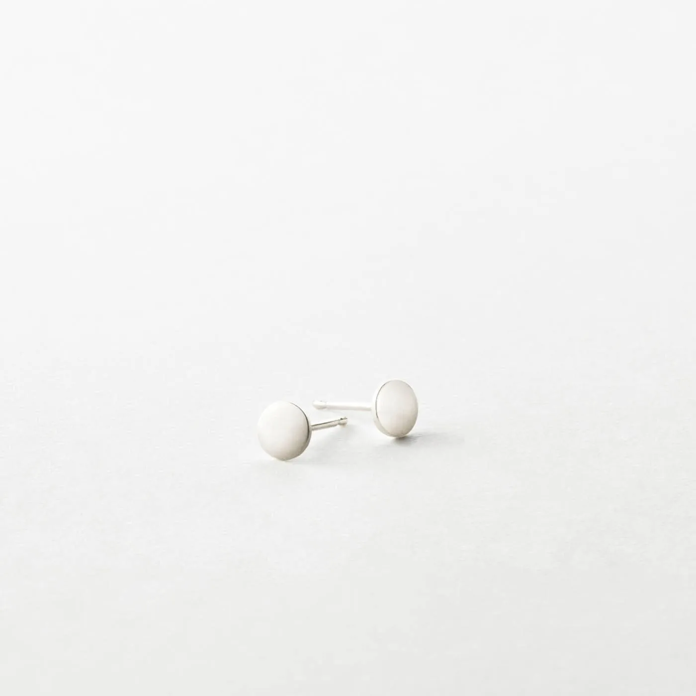 Brigitta Studs sold by GLDN product image thumbnail 2