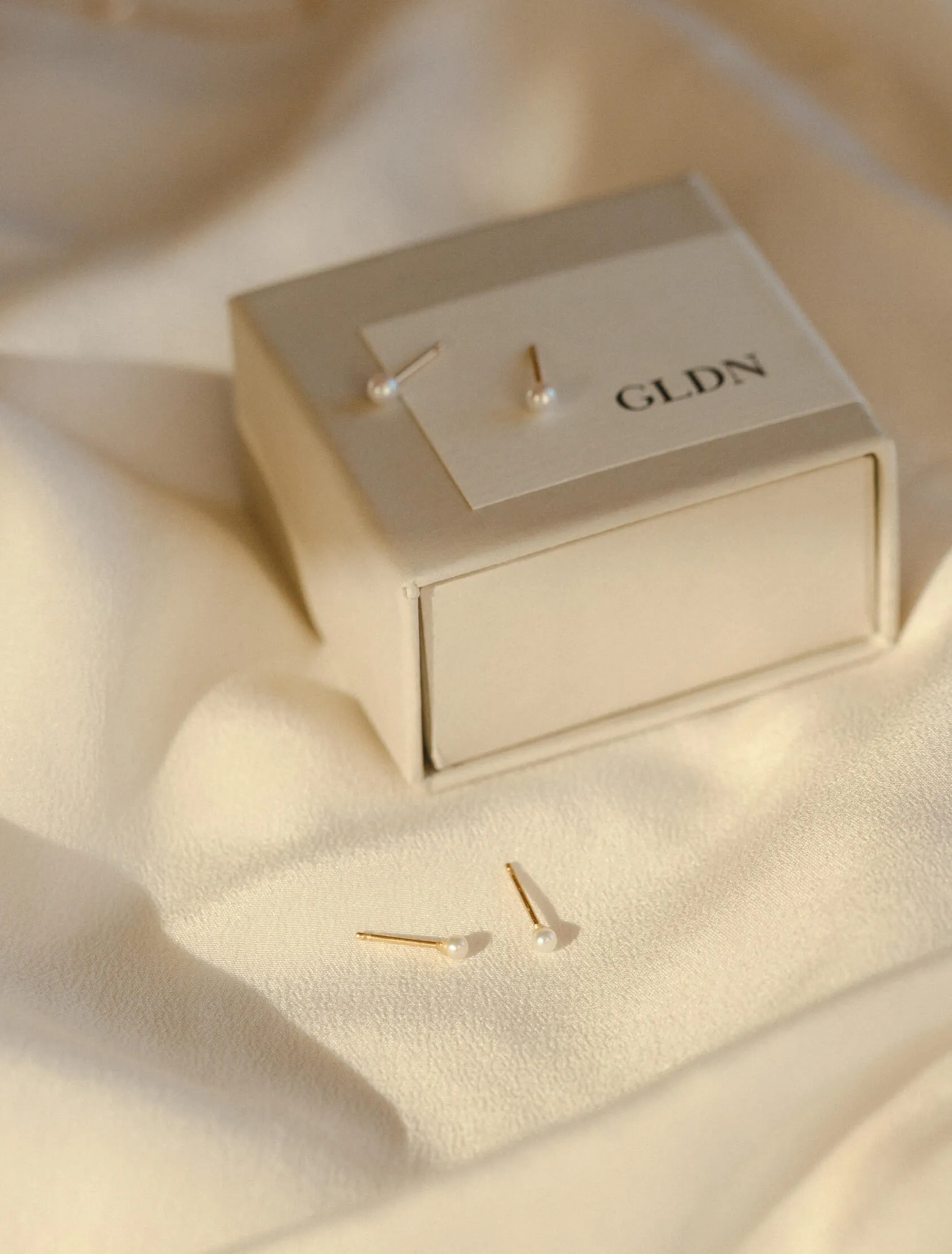 Pearl Studs sold by GLDN product image thumbnail 4