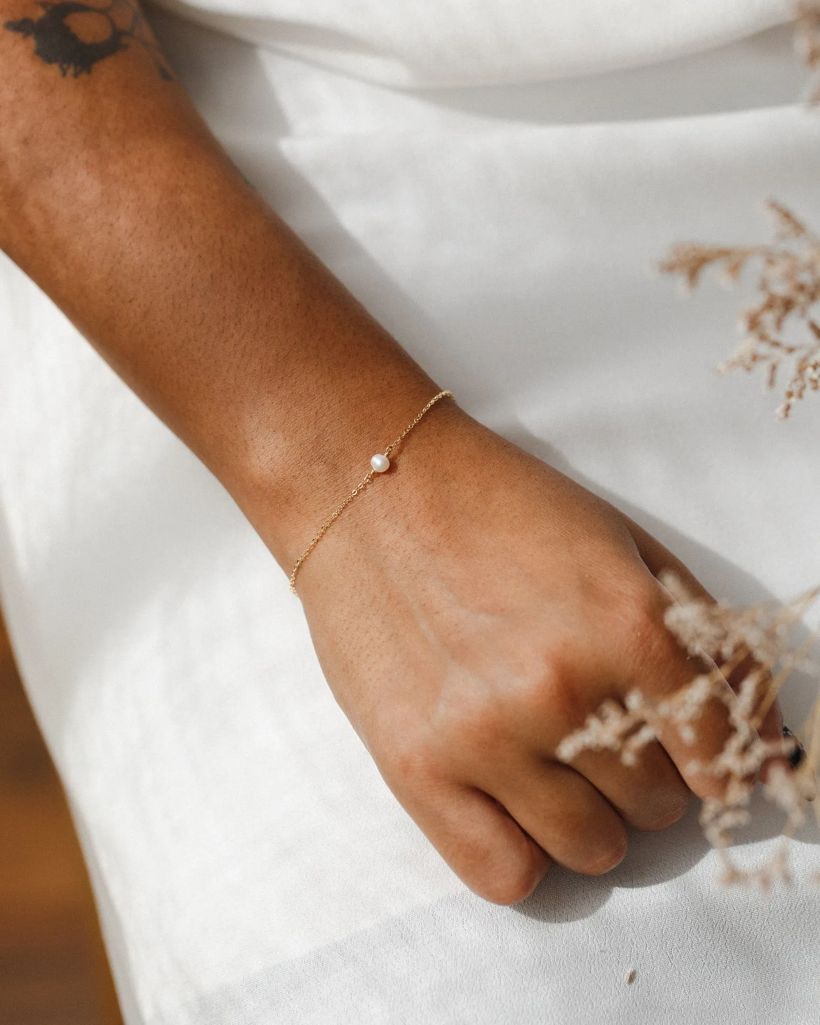 Essential Pearl Set sold by GLDN product image thumbnail 5