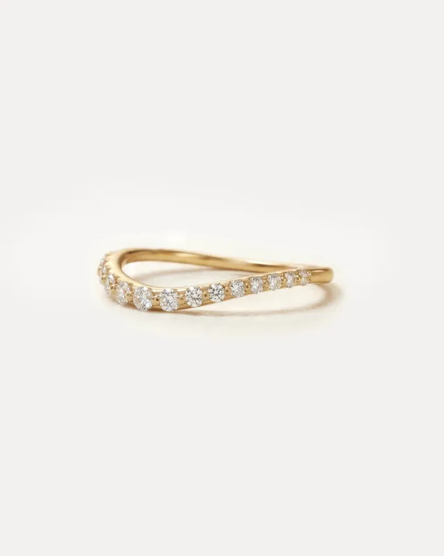 Dainty Diamond Flow Ring made by GLDN