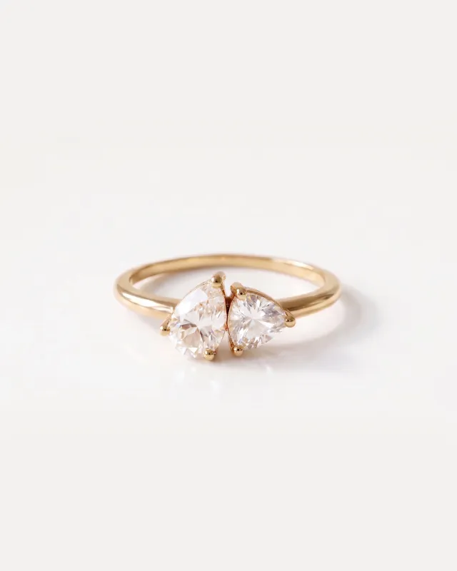 White Sapphire Toi et Moi Ring made by GLDN