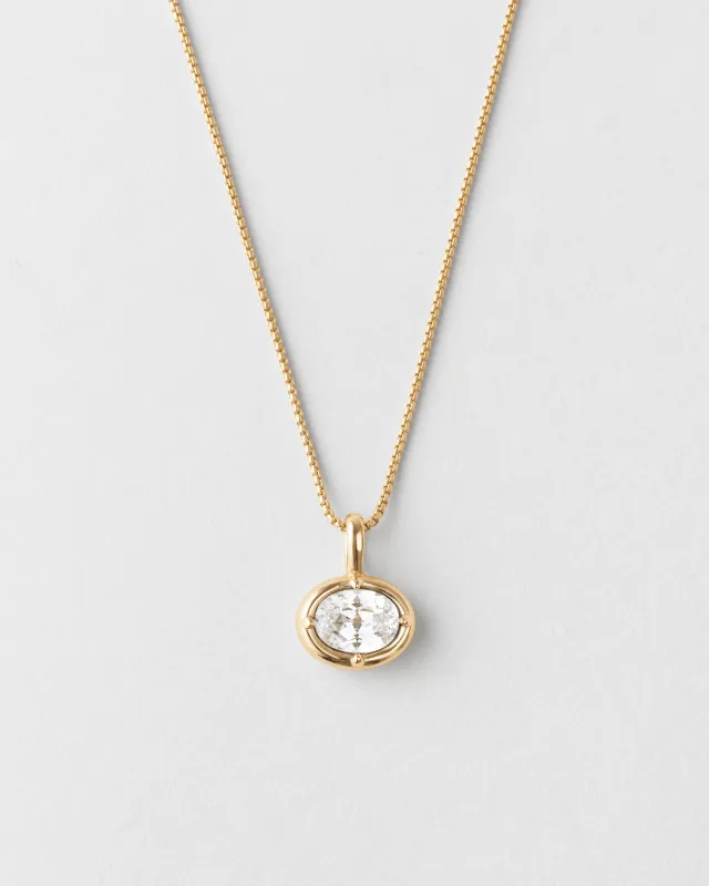 Medallion White Sapphire Necklace made by GLDN