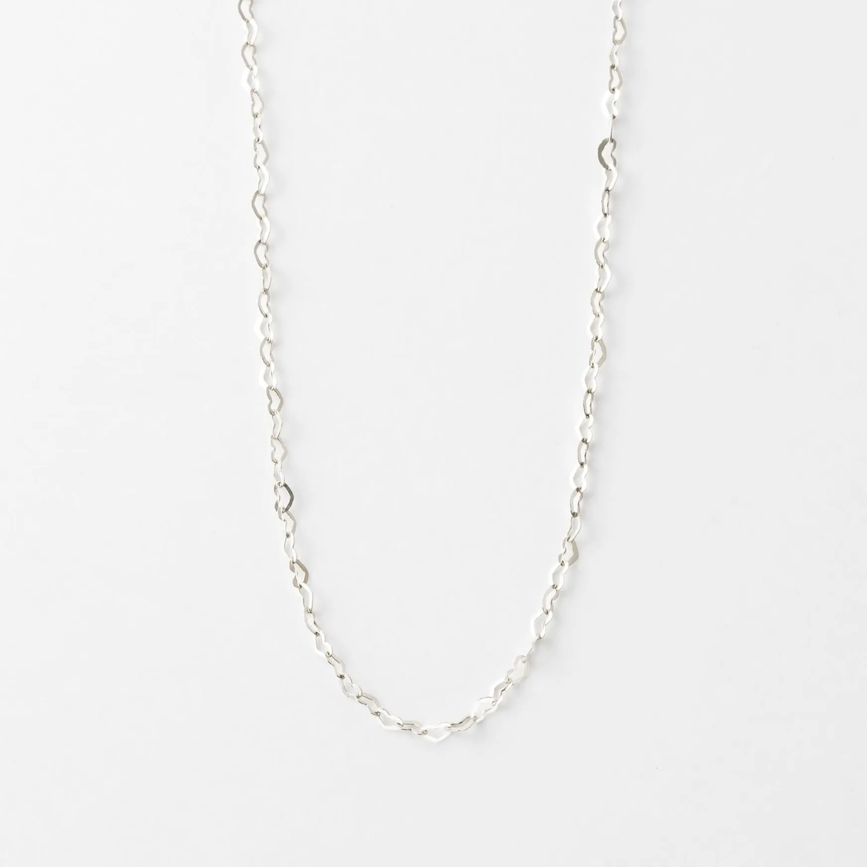 Dainty Heart Chain sold by GLDN product image thumbnail 2