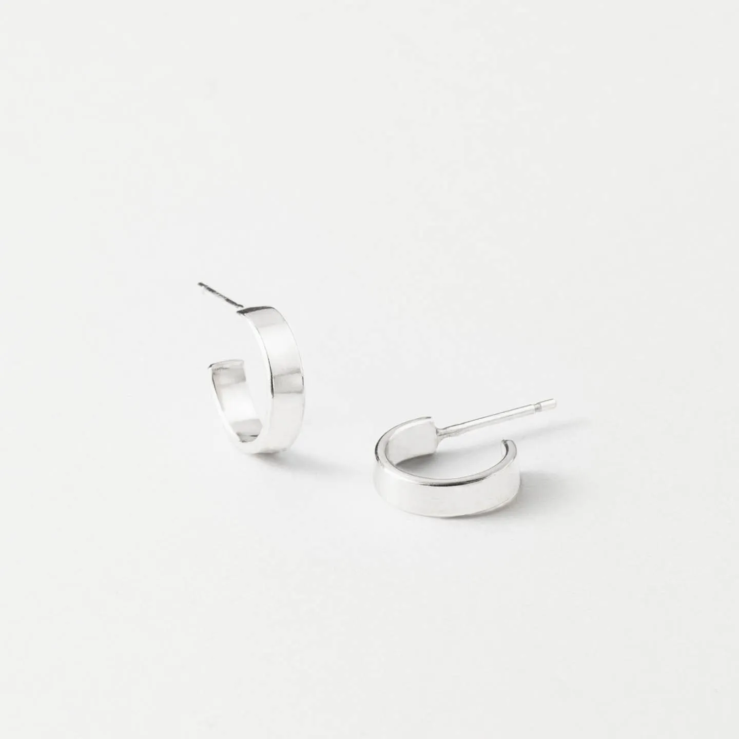 Lill Huggie Hoops sold by GLDN product image thumbnail 2