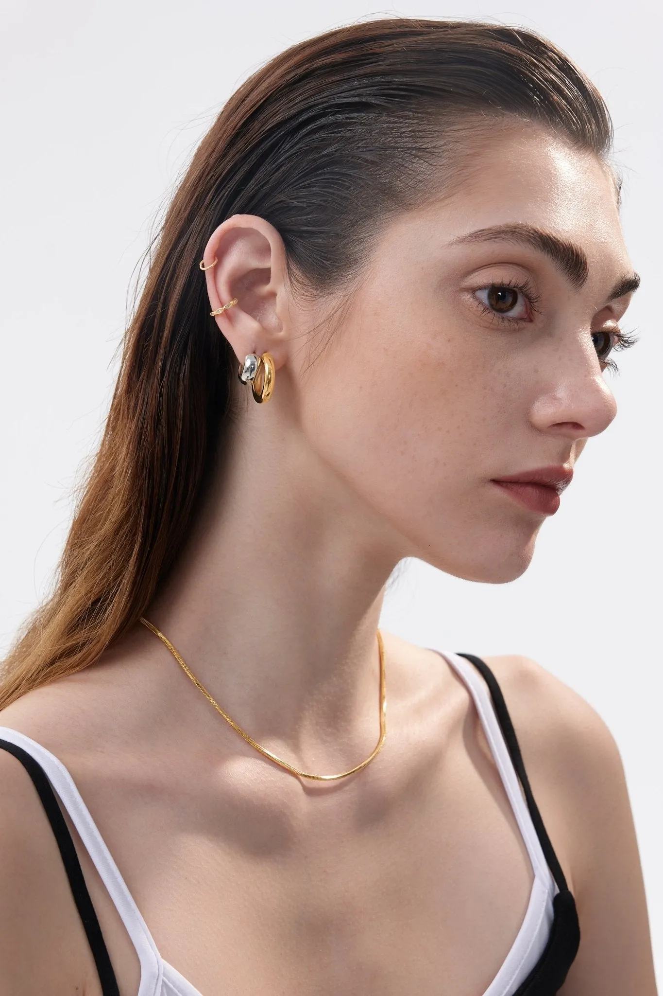 Giselle Simple Chain Necklaces sold by Flaire & Co. product image thumbnail 2