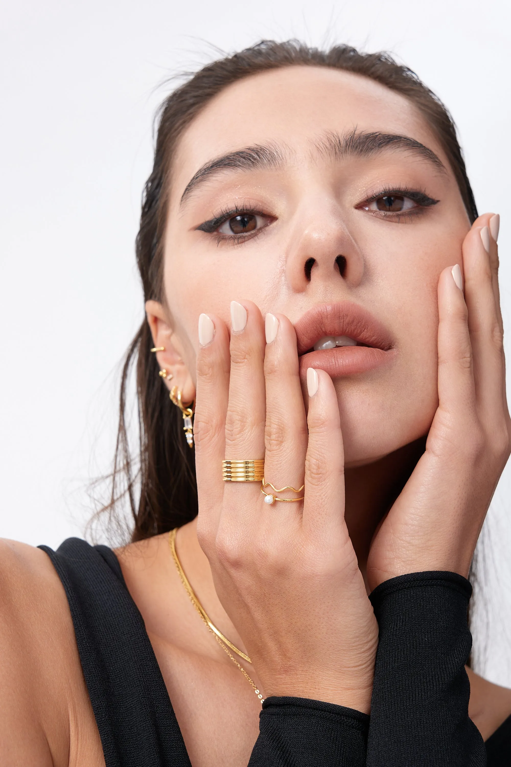 The Maeve Ribbed Ring sold by Flaire & Co. product image thumbnail 4