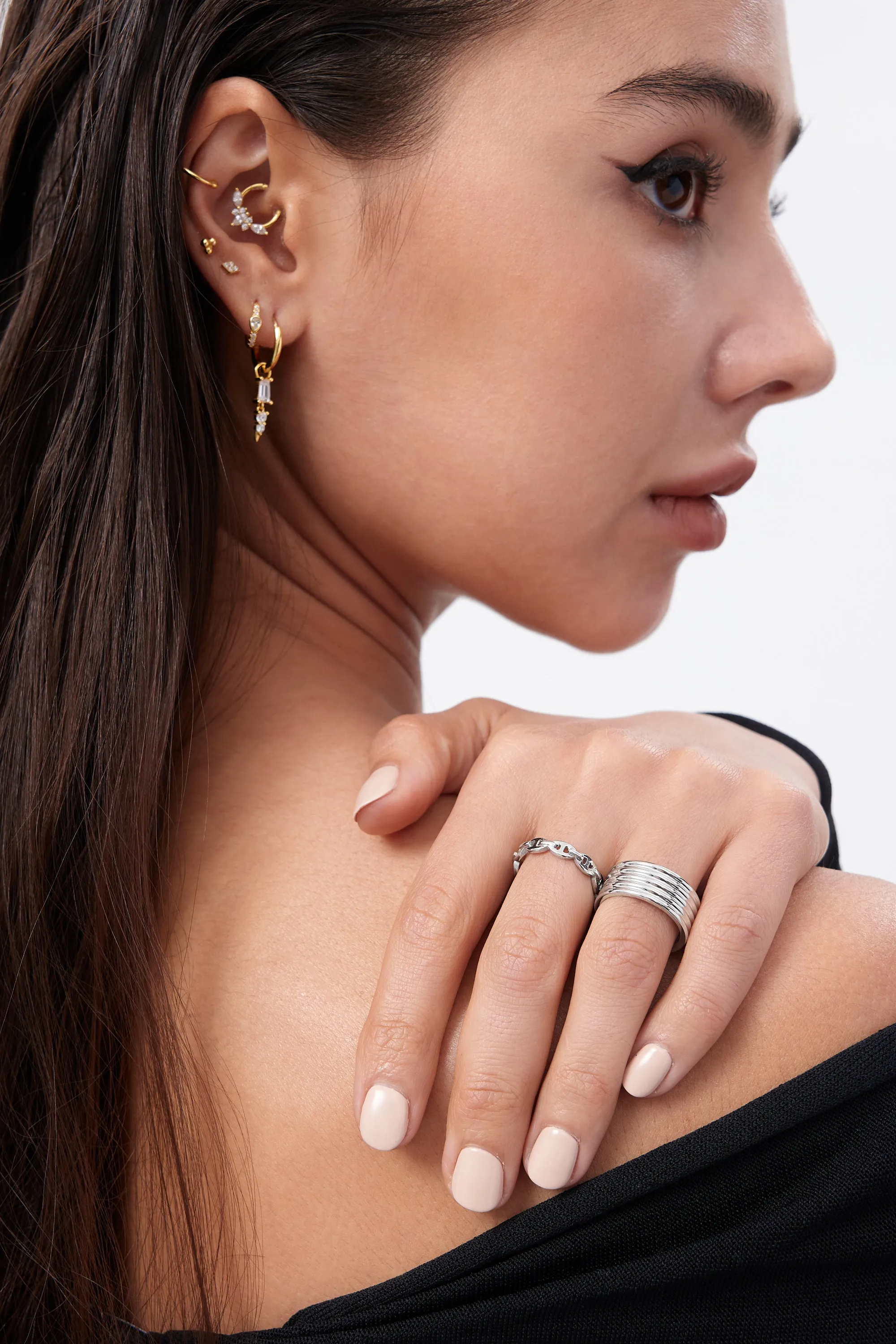 The Maeve Ribbed Ring sold by Flaire & Co. product image thumbnail 5