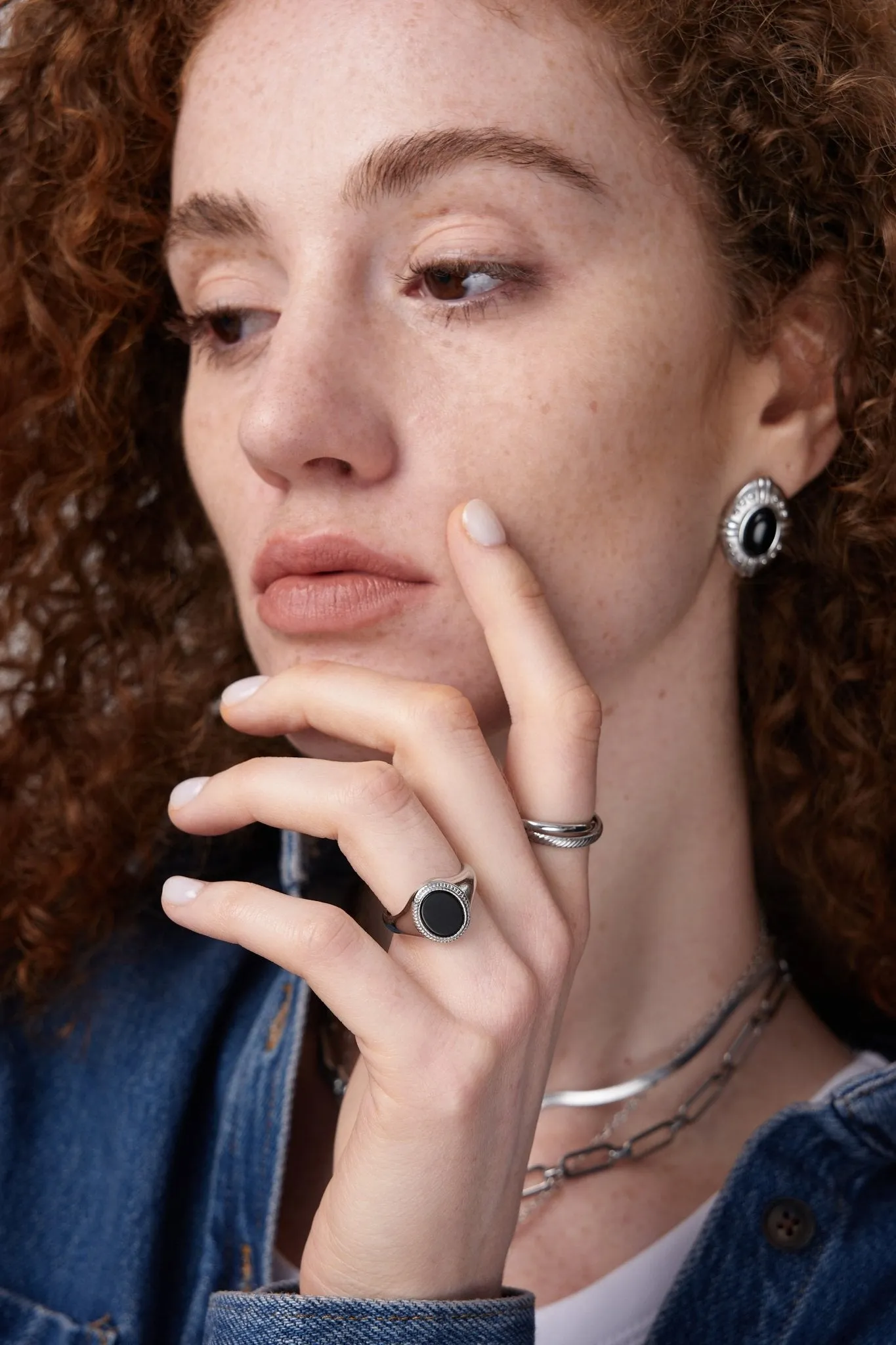 Black Agate Oval Signet Ring sold by Flaire & Co. product image thumbnail 5