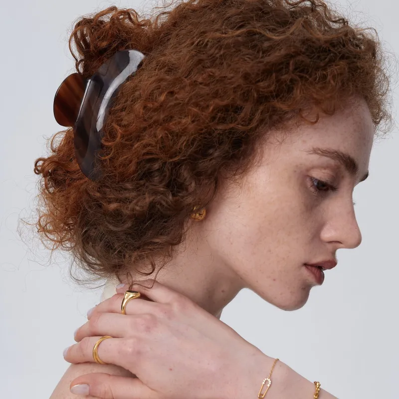 Amelia Claw Clip in Mocha (2 Sizes) sold by Flaire & Co.