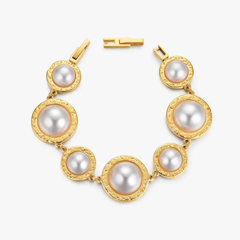 The Florence Bracelet (Flaire X Kim Tish) sold by Flaire & Co.