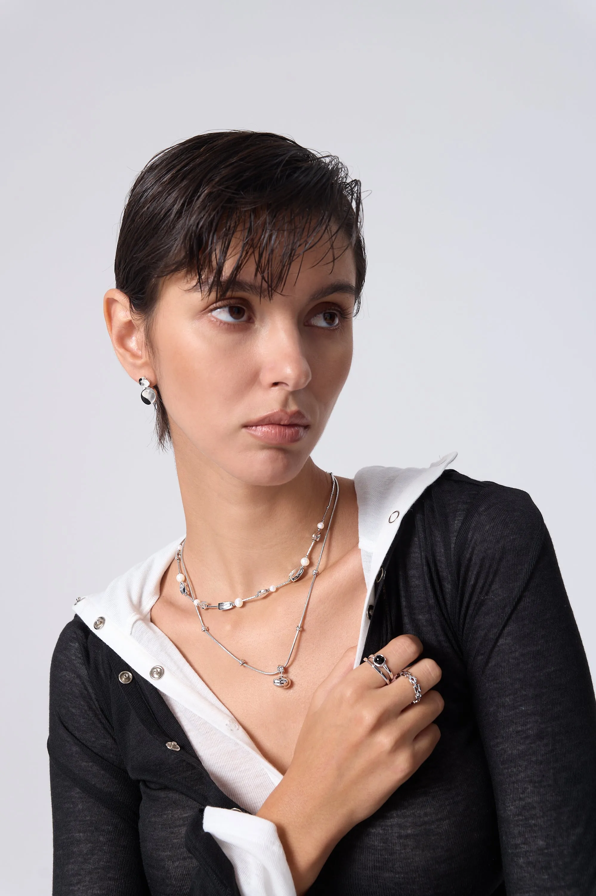 Milena Beaded Pearl Necklace sold by Flaire & Co. product image thumbnail 3