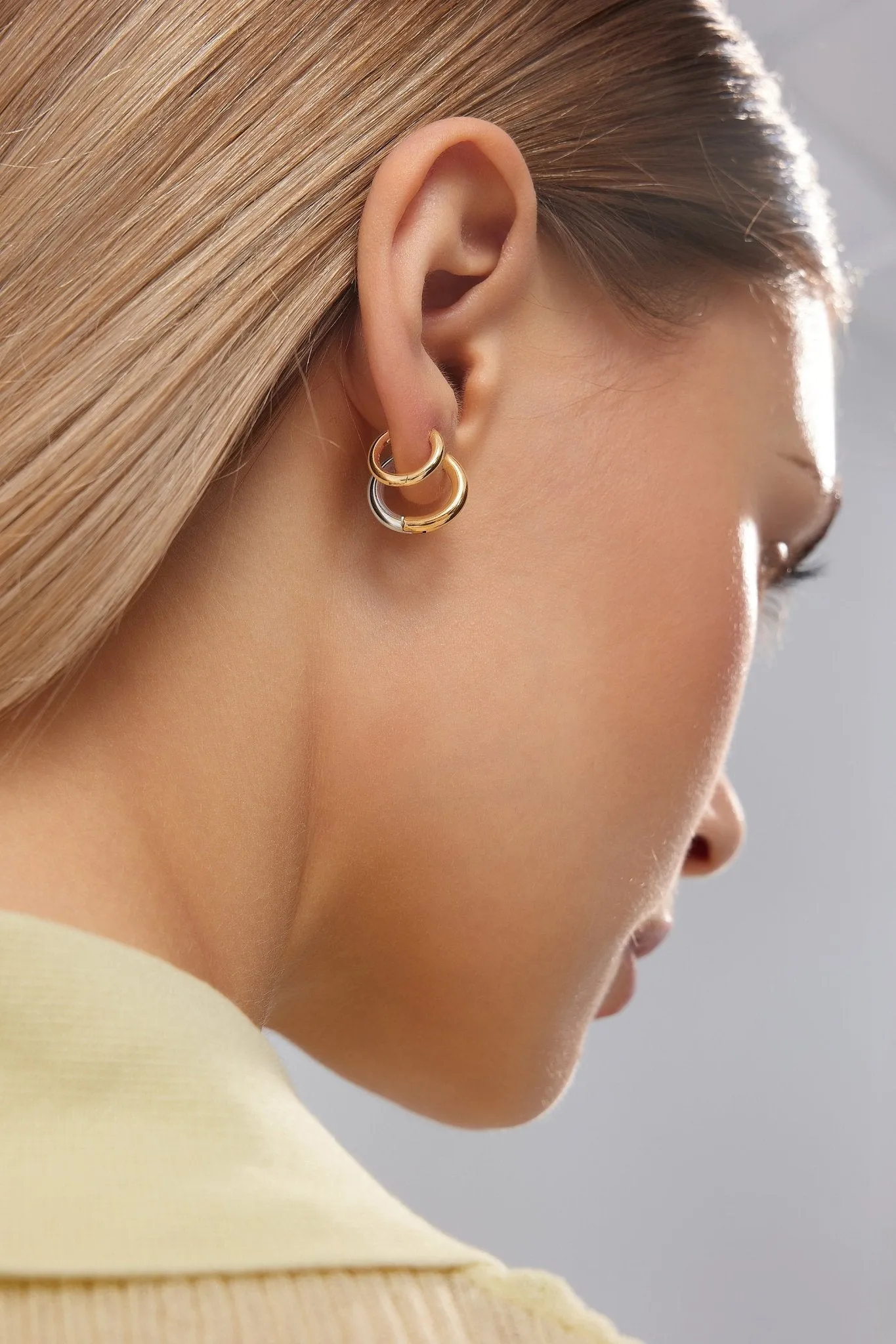 Two Tone Everyday Seamless Hoops sold by Flaire & Co. product image thumbnail 2