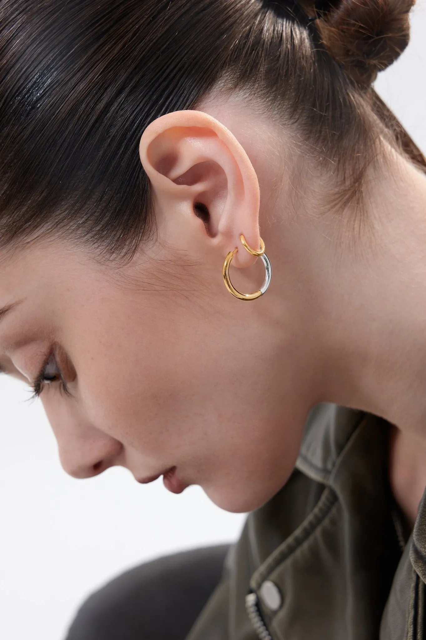 Two Tone Everyday Seamless Hoops sold by Flaire & Co. product image thumbnail 3