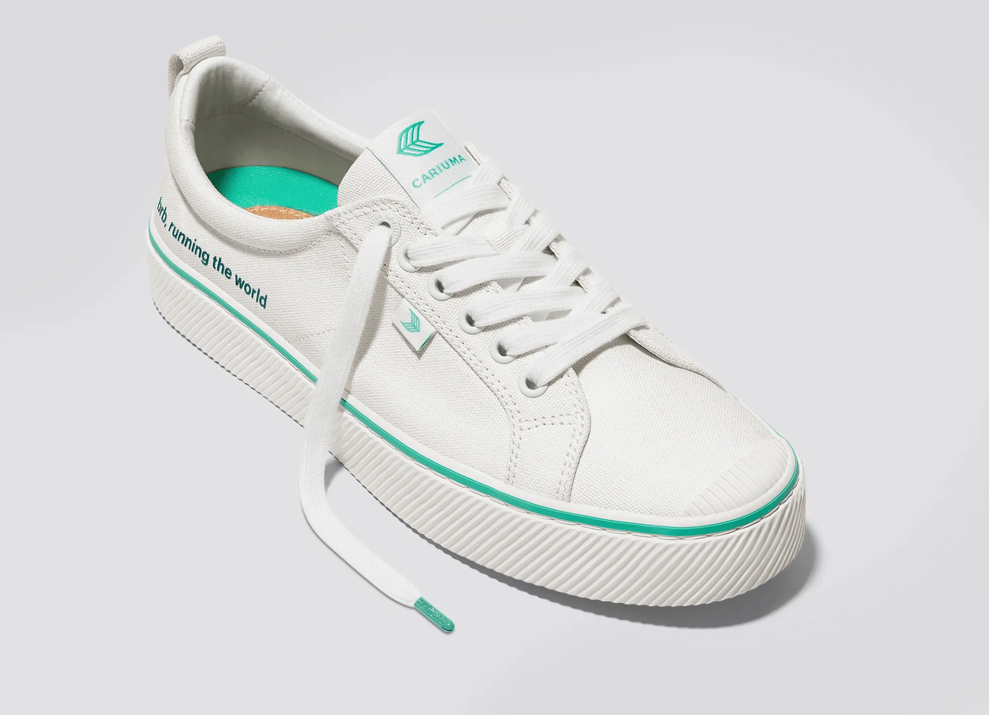 The Skimm OCA Low Off-White Canvas Sneaker Men sold by Cariuma product image thumbnail 4