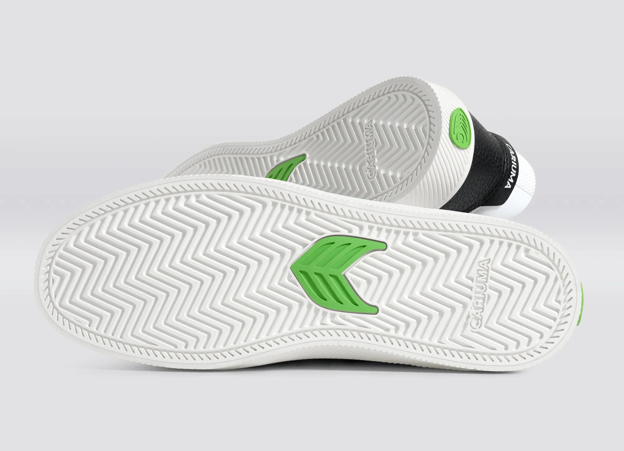 VALLELY White Leather Black Accents Sneaker Men sold by Cariuma product image thumbnail 5