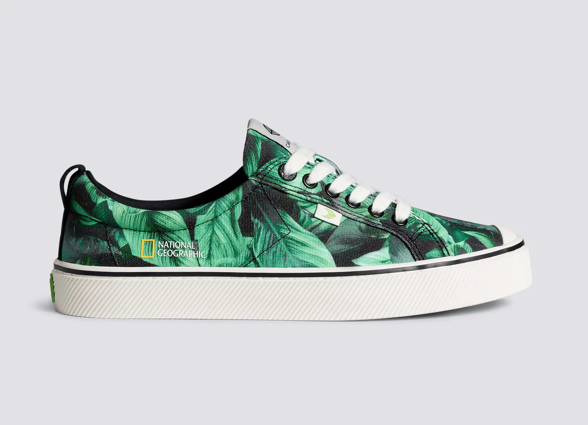 OCA Low NATGEO Green Foliage Print Canvas Sneaker Men sold by Cariuma product image thumbnail 3