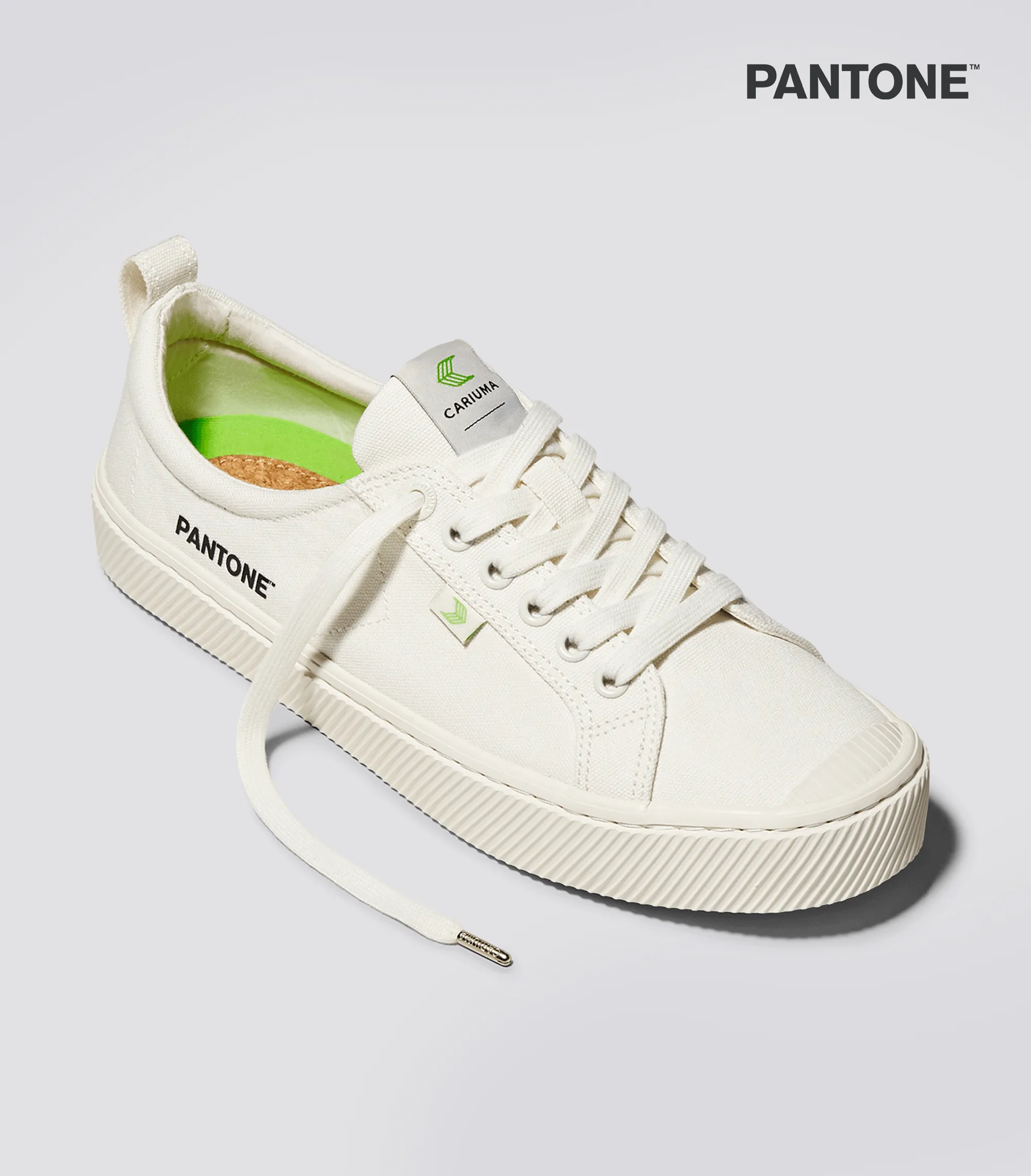 OCA Low Pantone Snow White Canvas Contrast Thread Sneaker Men sold by Cariuma product image thumbnail 2
