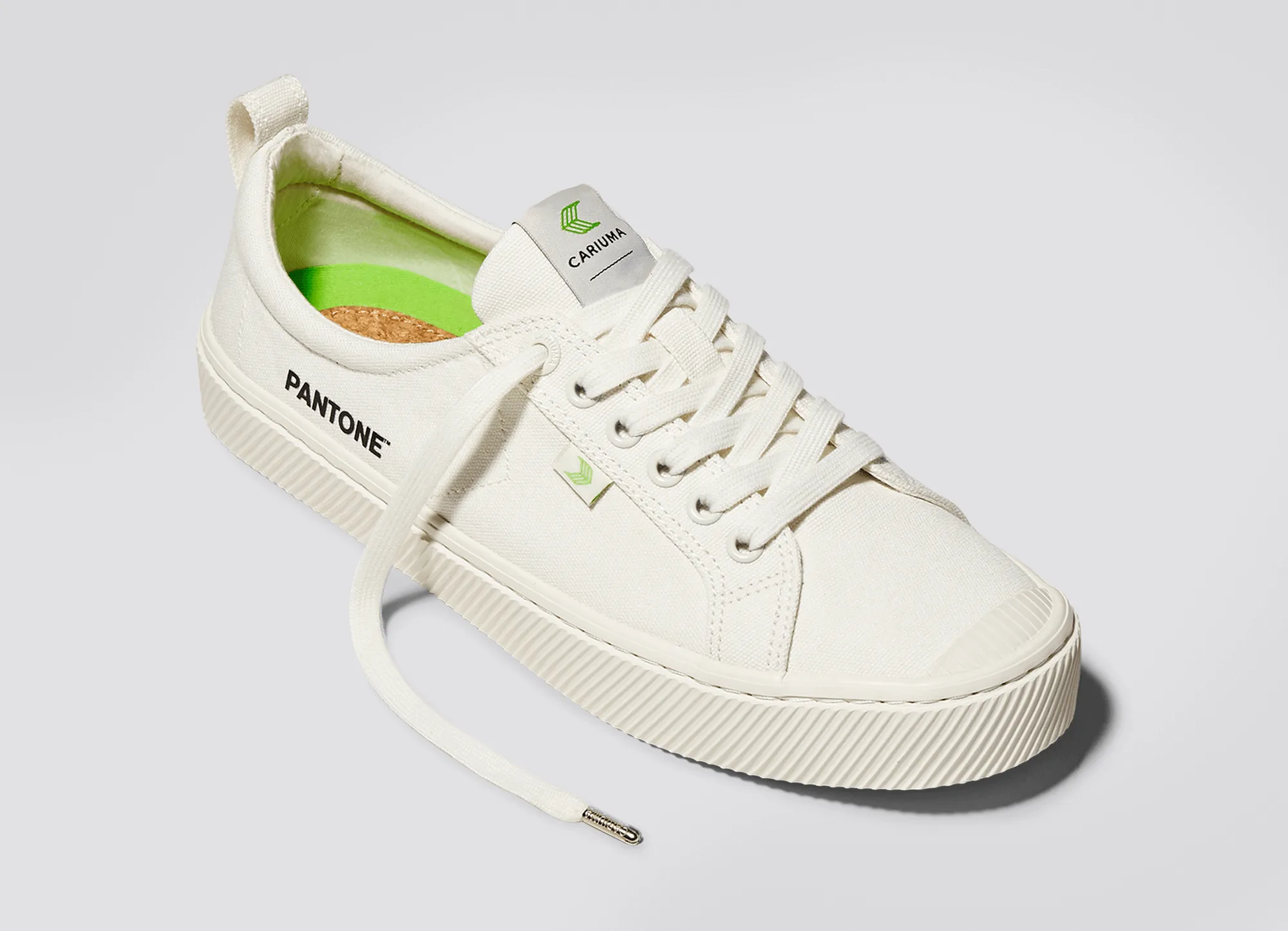 OCA Low Pantone Snow White Canvas Contrast Thread Sneaker Men sold by Cariuma product image thumbnail 4