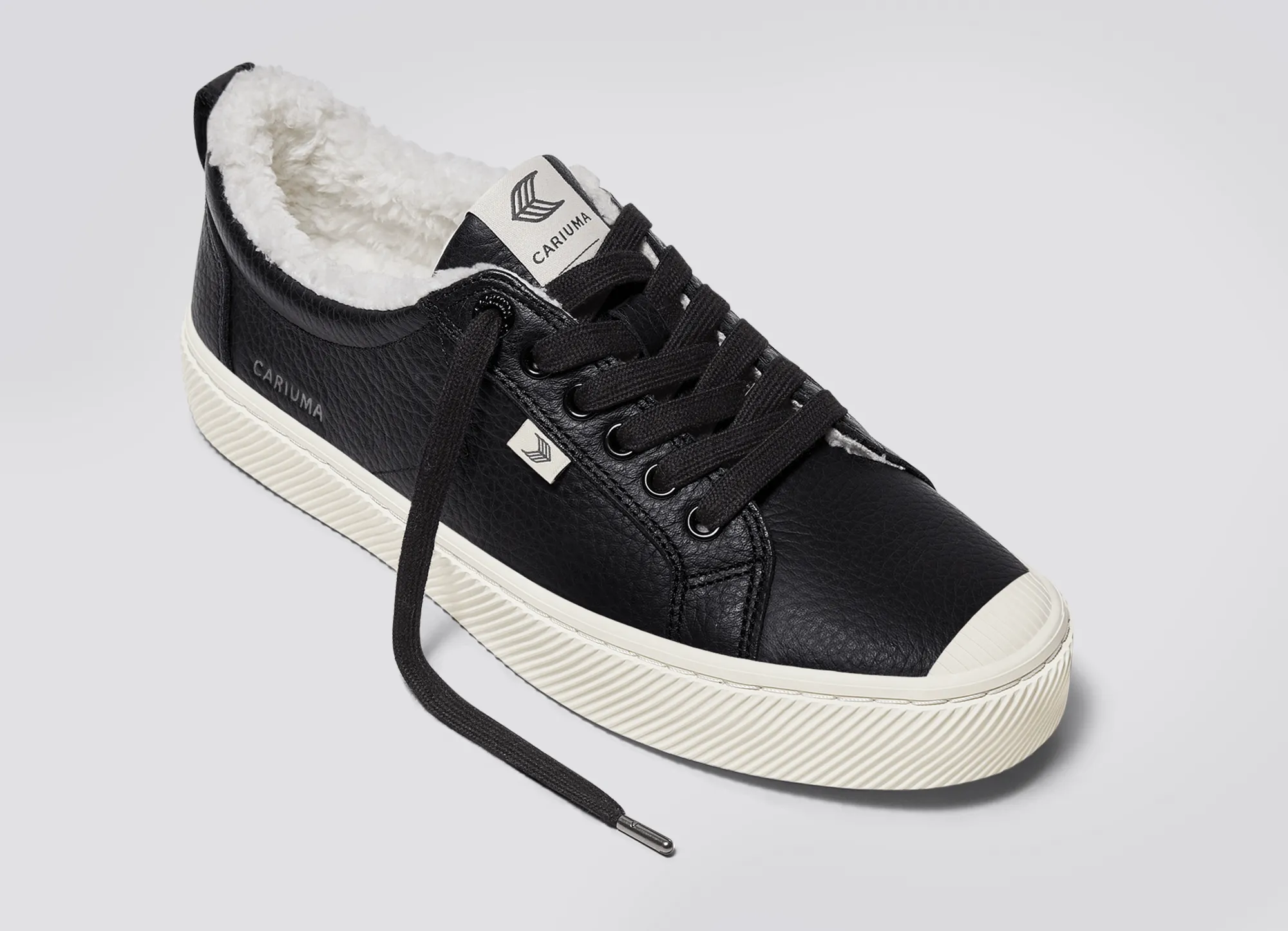 OCA Therma Low Black Premium Leather Sneaker Women sold by Cariuma product image thumbnail 4