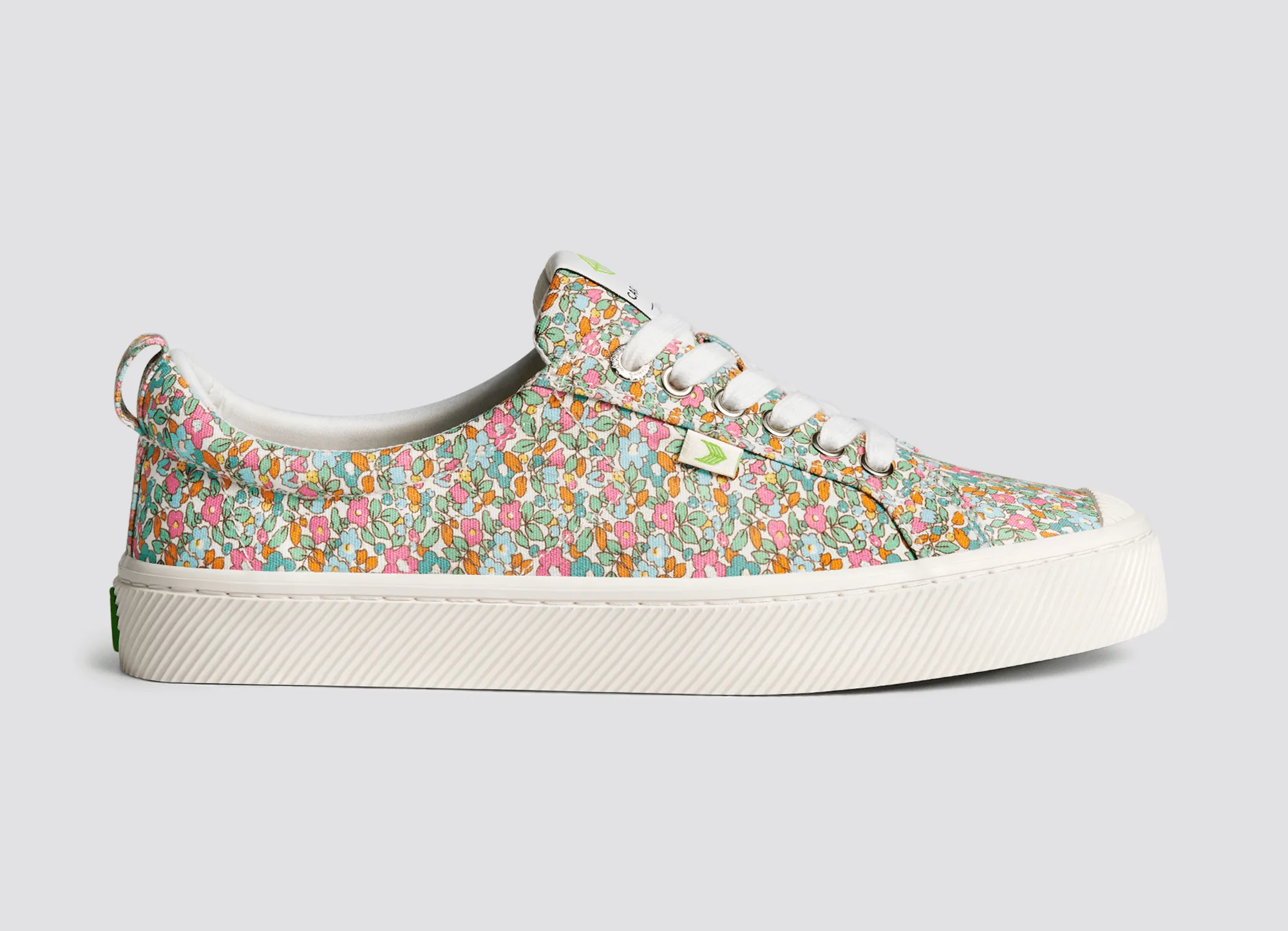 OCA Low Cottage Floral Print Canvas Sneaker Women sold by Cariuma product image thumbnail 3