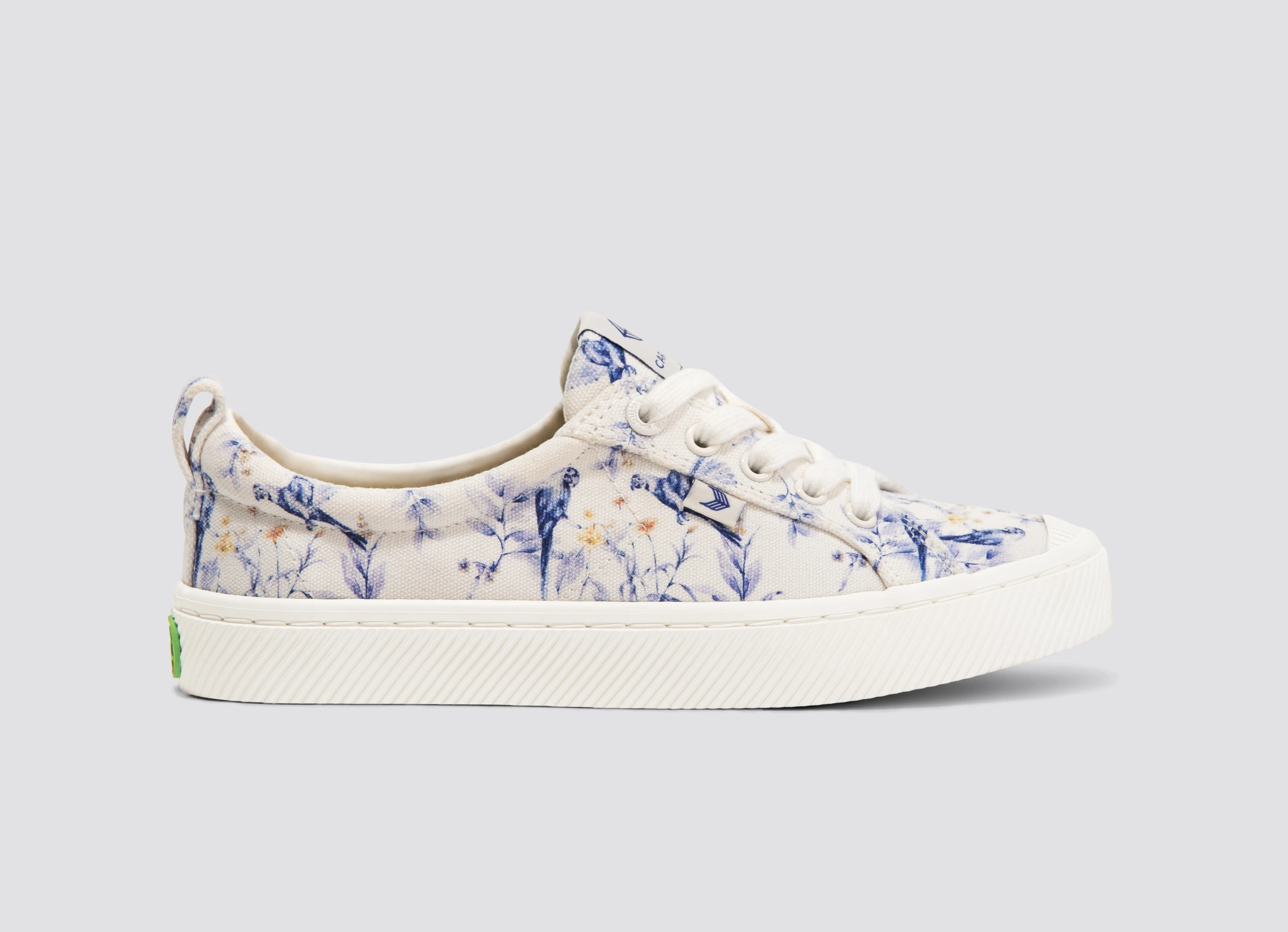 OCA Low Canvas - White Spectrum Blue Parrot Print Men sold by Cariuma product image thumbnail 3